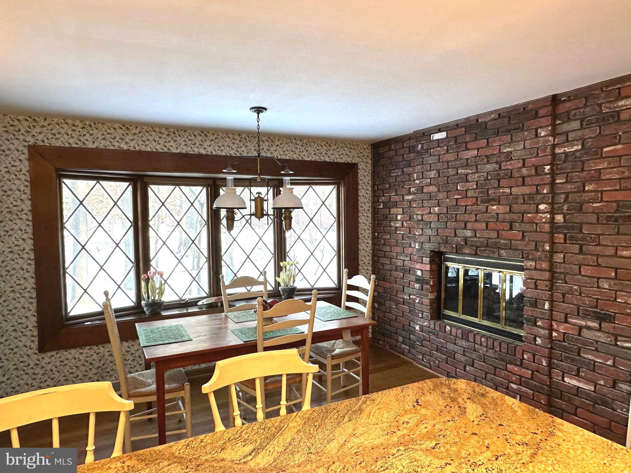 EAGLE OAK - Residential