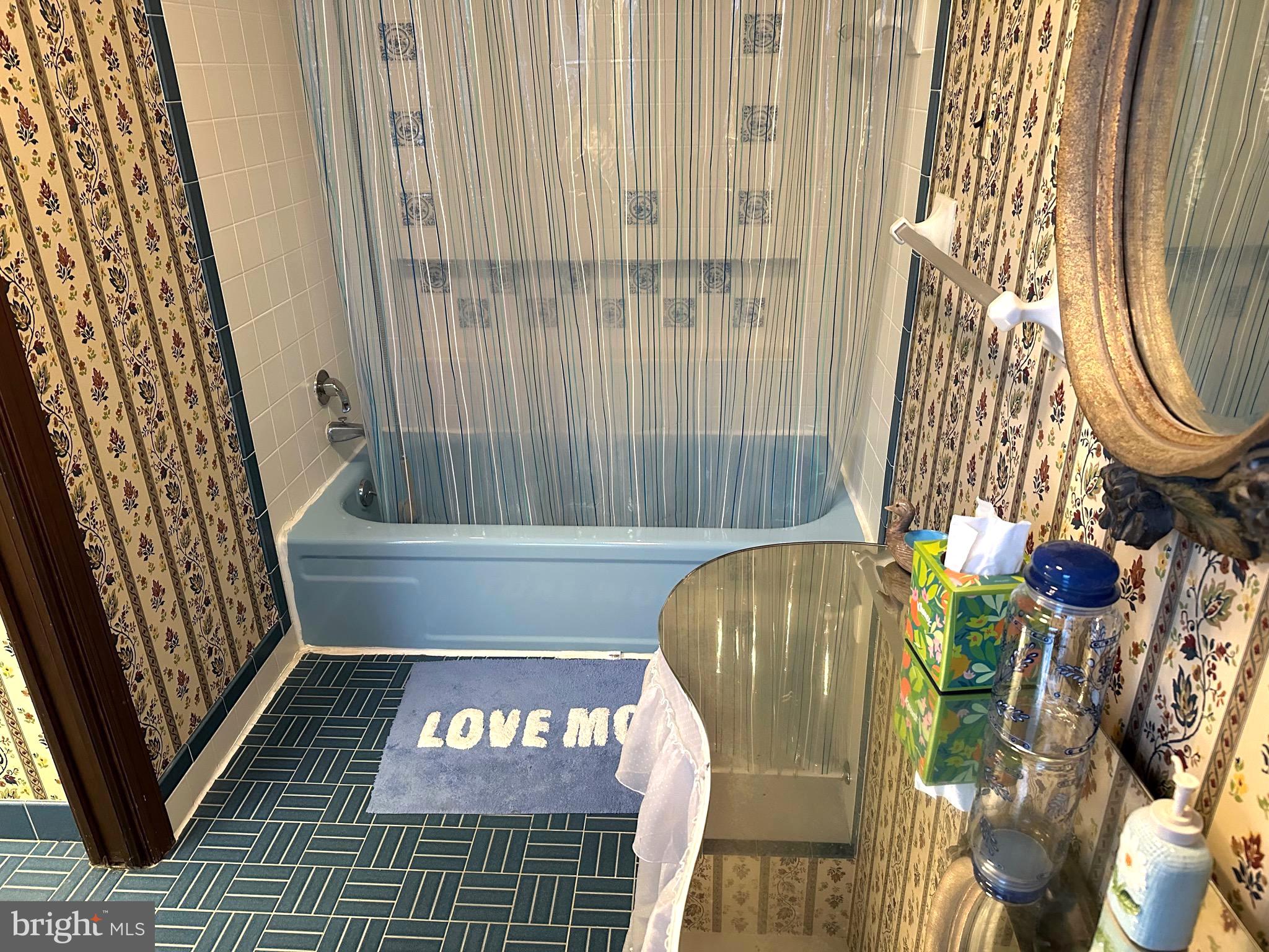 EAGLE OAK - Residential