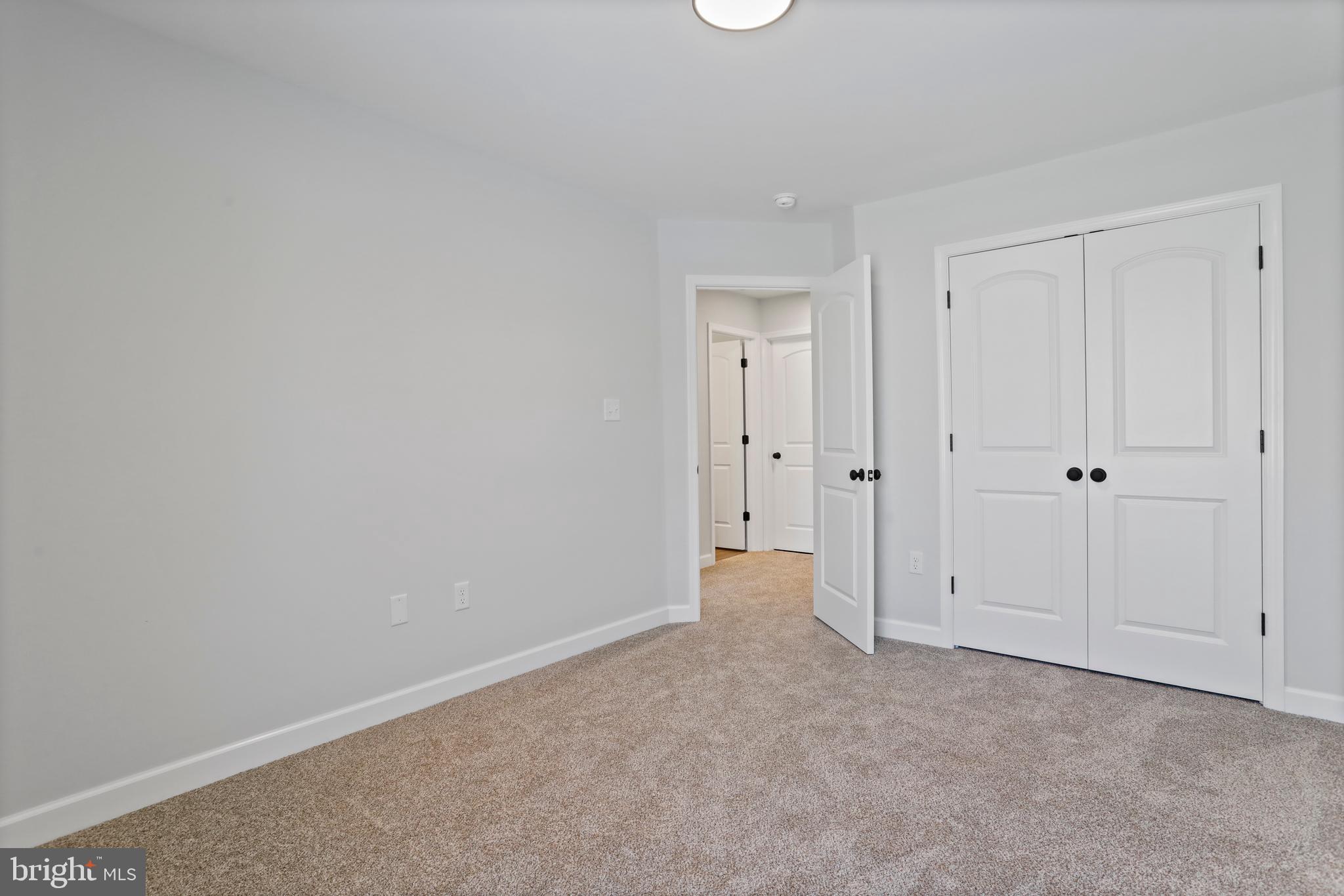 MIDDLE CREEK VISTAS - Residential