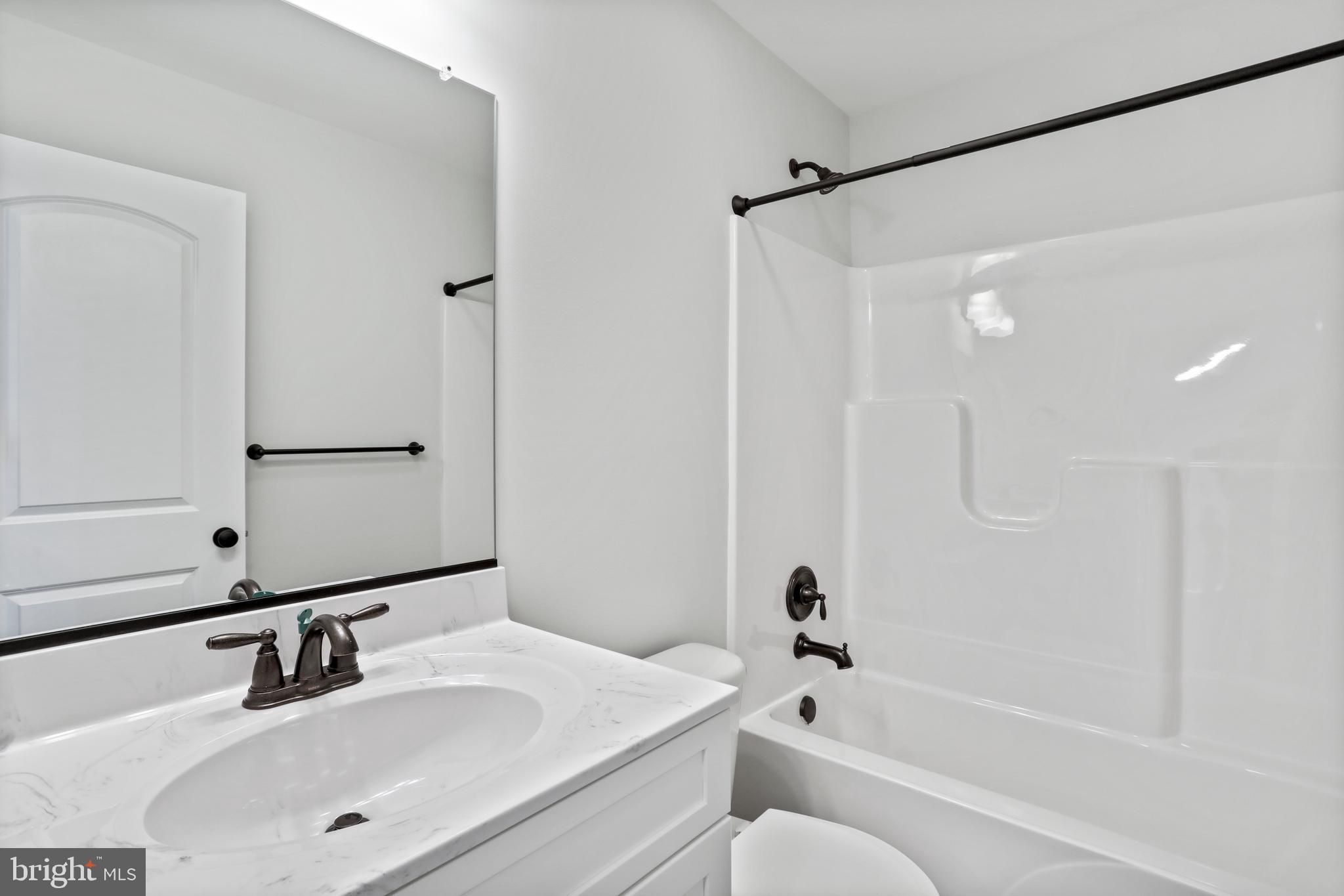 MIDDLE CREEK VISTAS - Residential