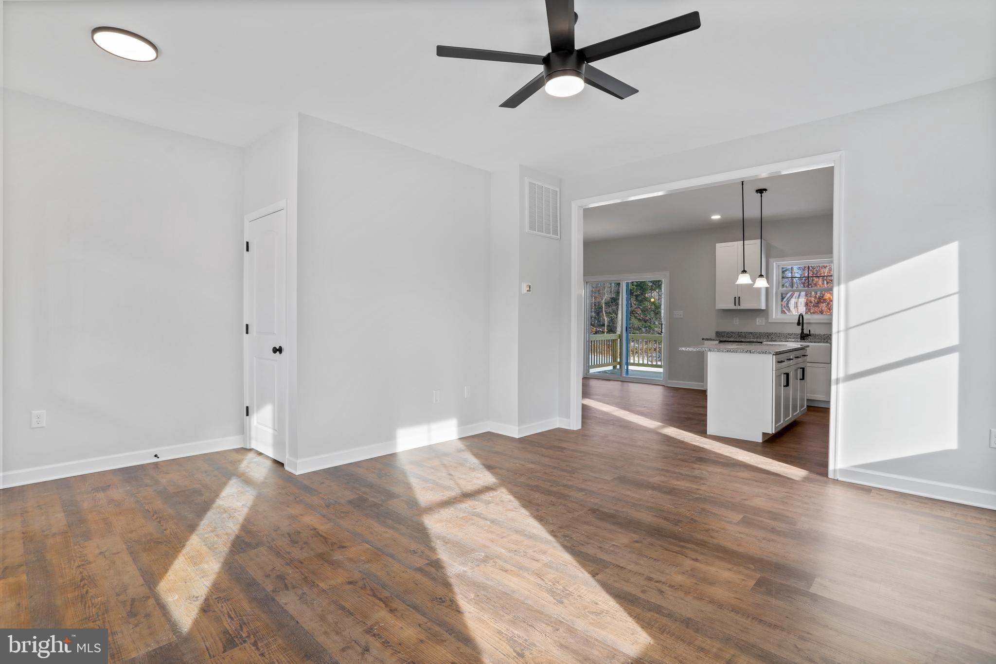 MIDDLE CREEK VISTAS - Residential