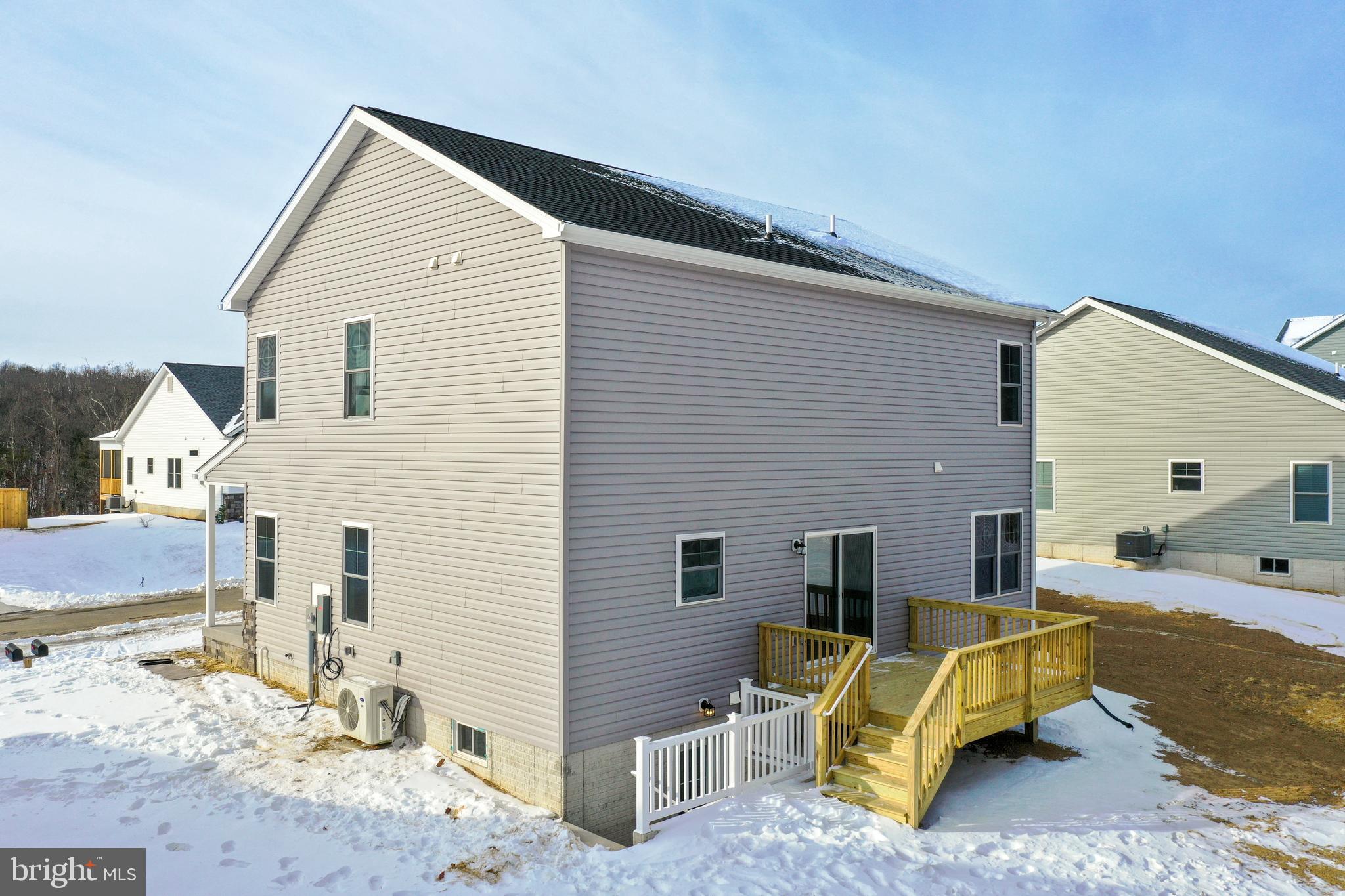 MIDDLE CREEK VISTAS - Residential