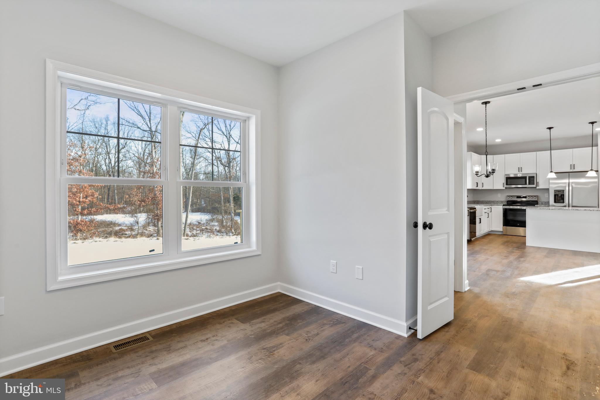 MIDDLE CREEK VISTAS - Residential