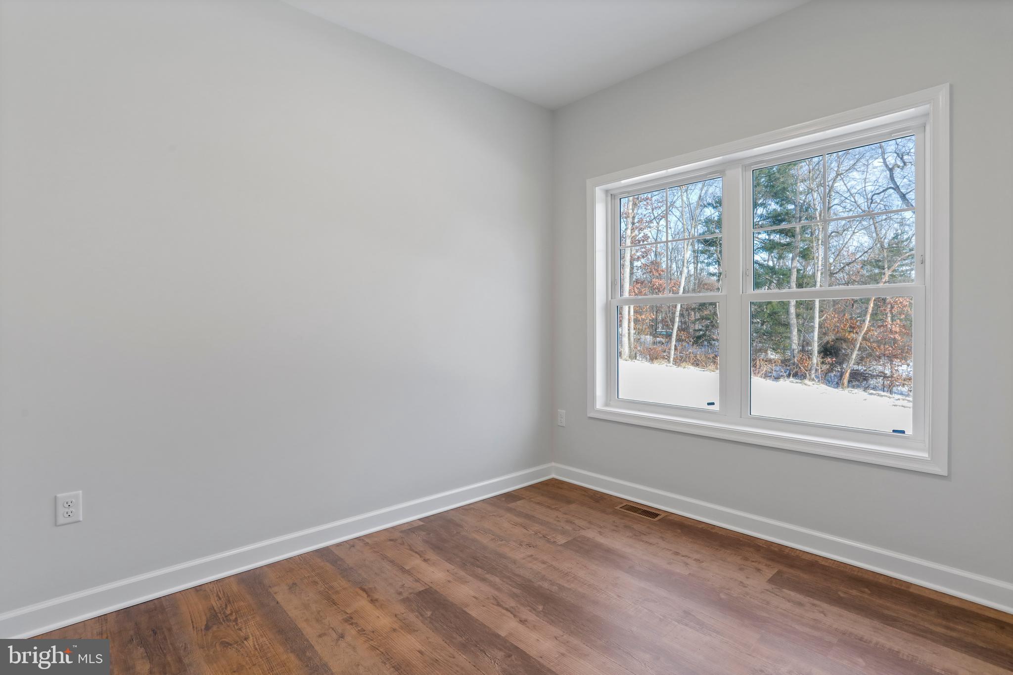 MIDDLE CREEK VISTAS - Residential