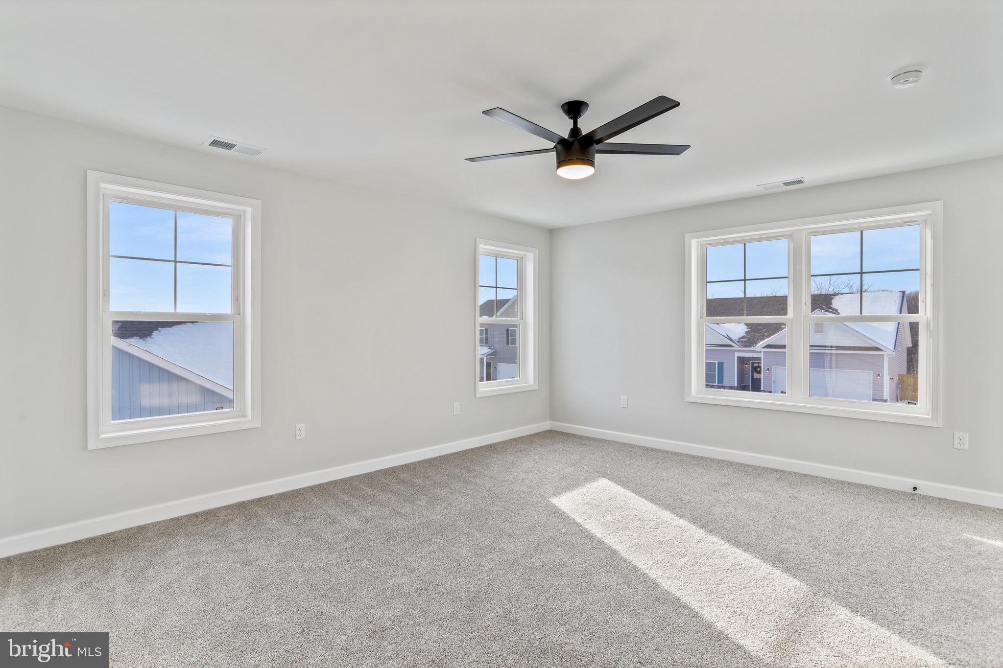 MIDDLE CREEK VISTAS - Residential