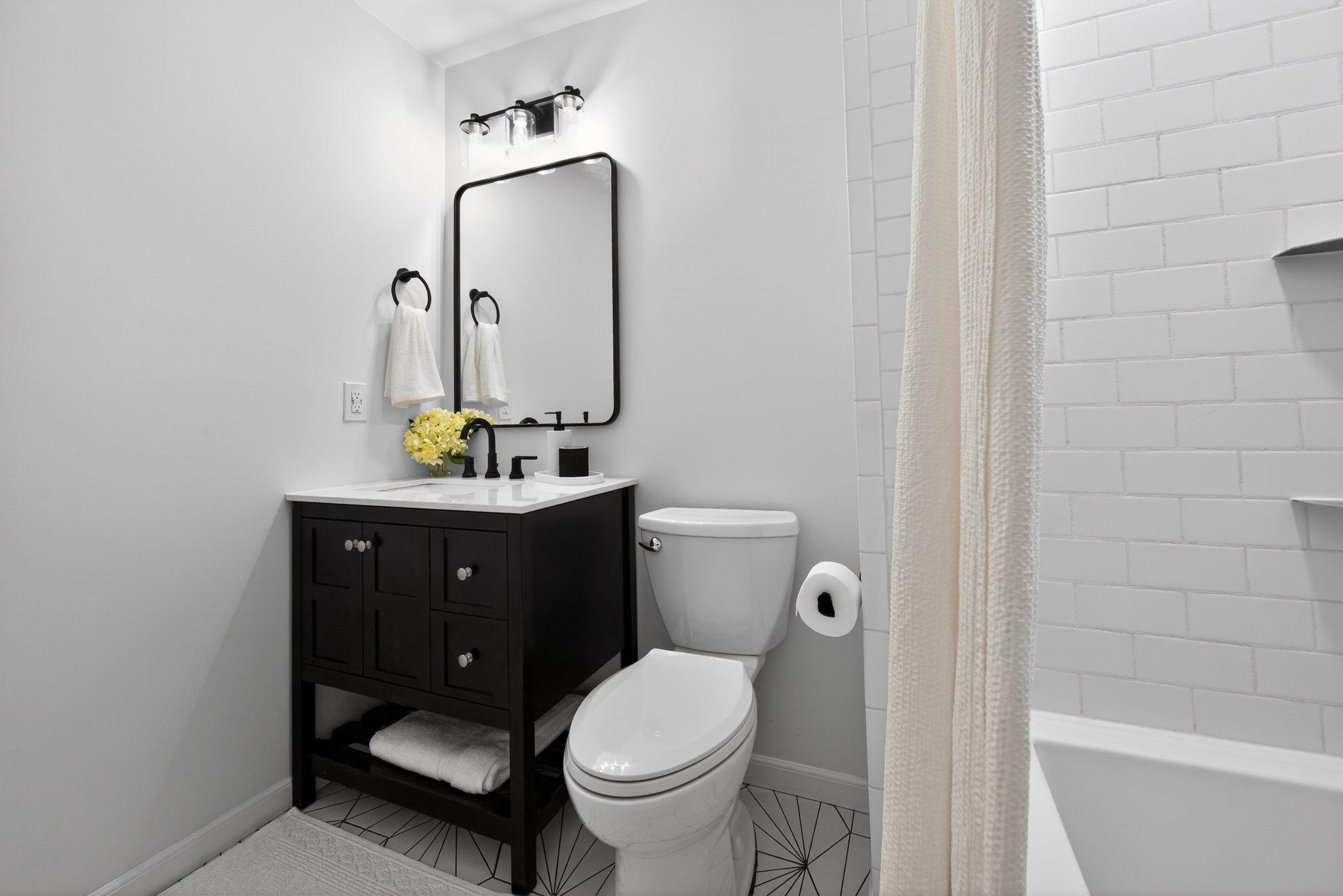 MAKEFIELD GLEN - Residential