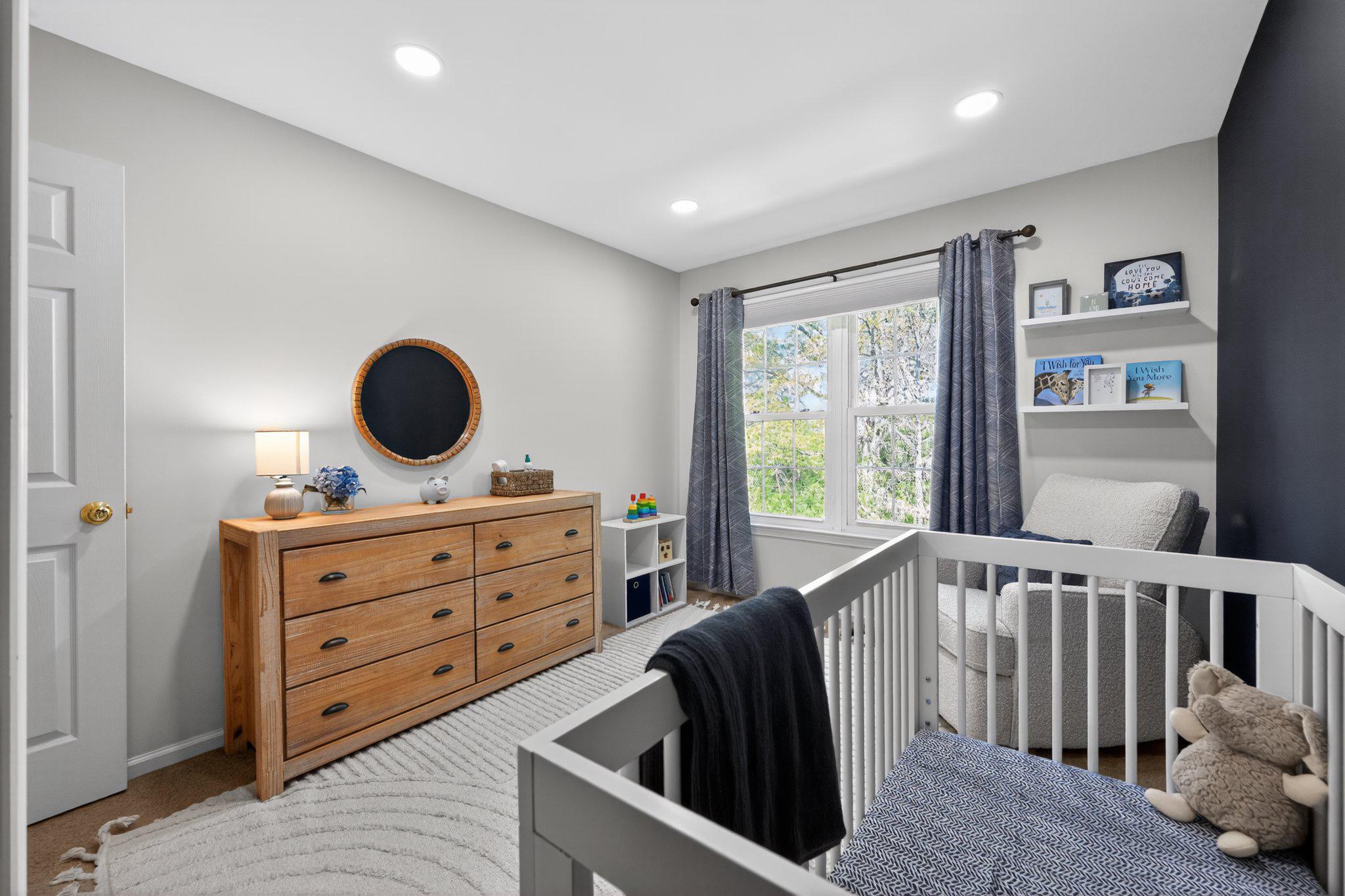 MAKEFIELD GLEN - Residential