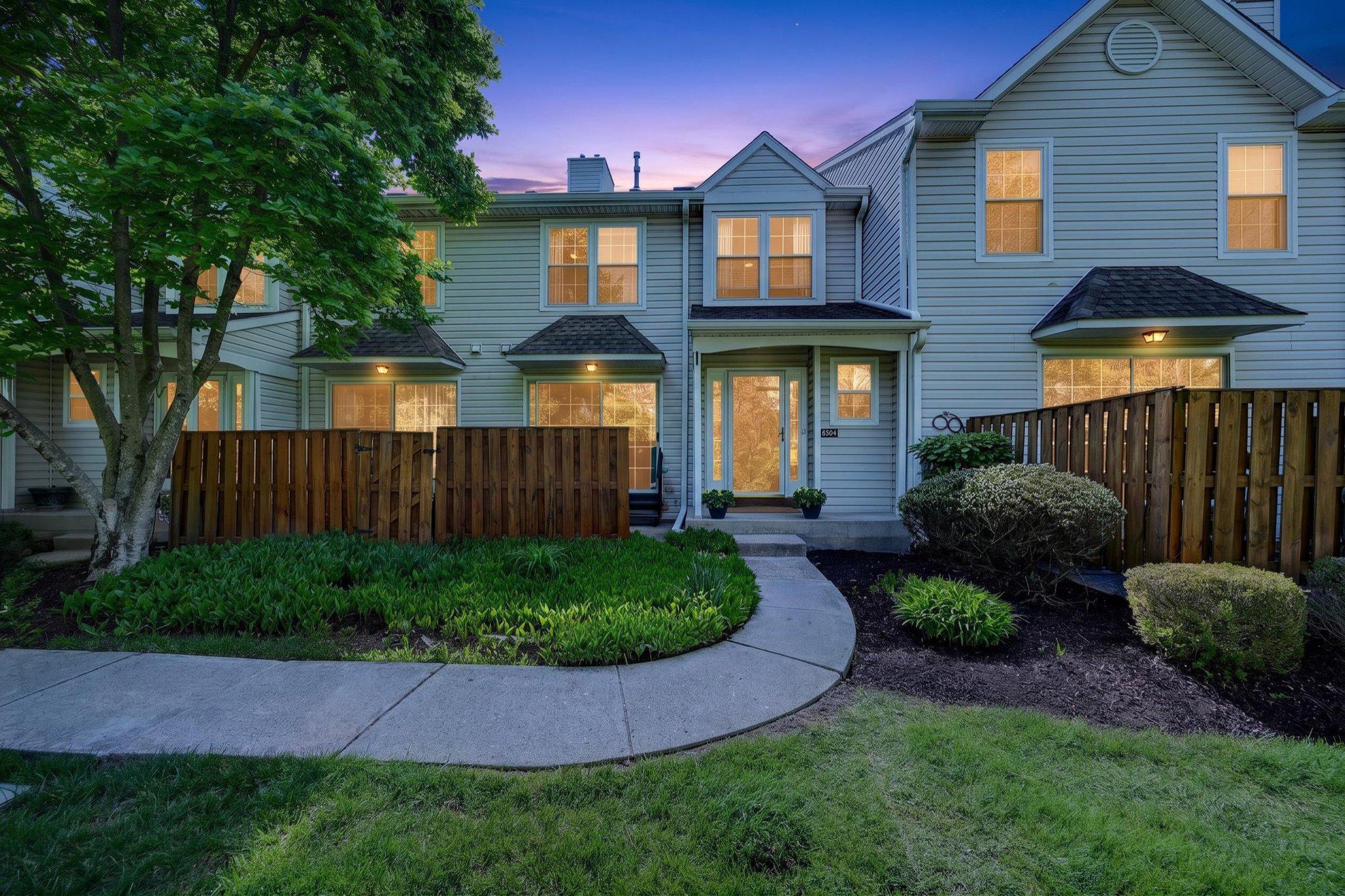 MAKEFIELD GLEN - Residential