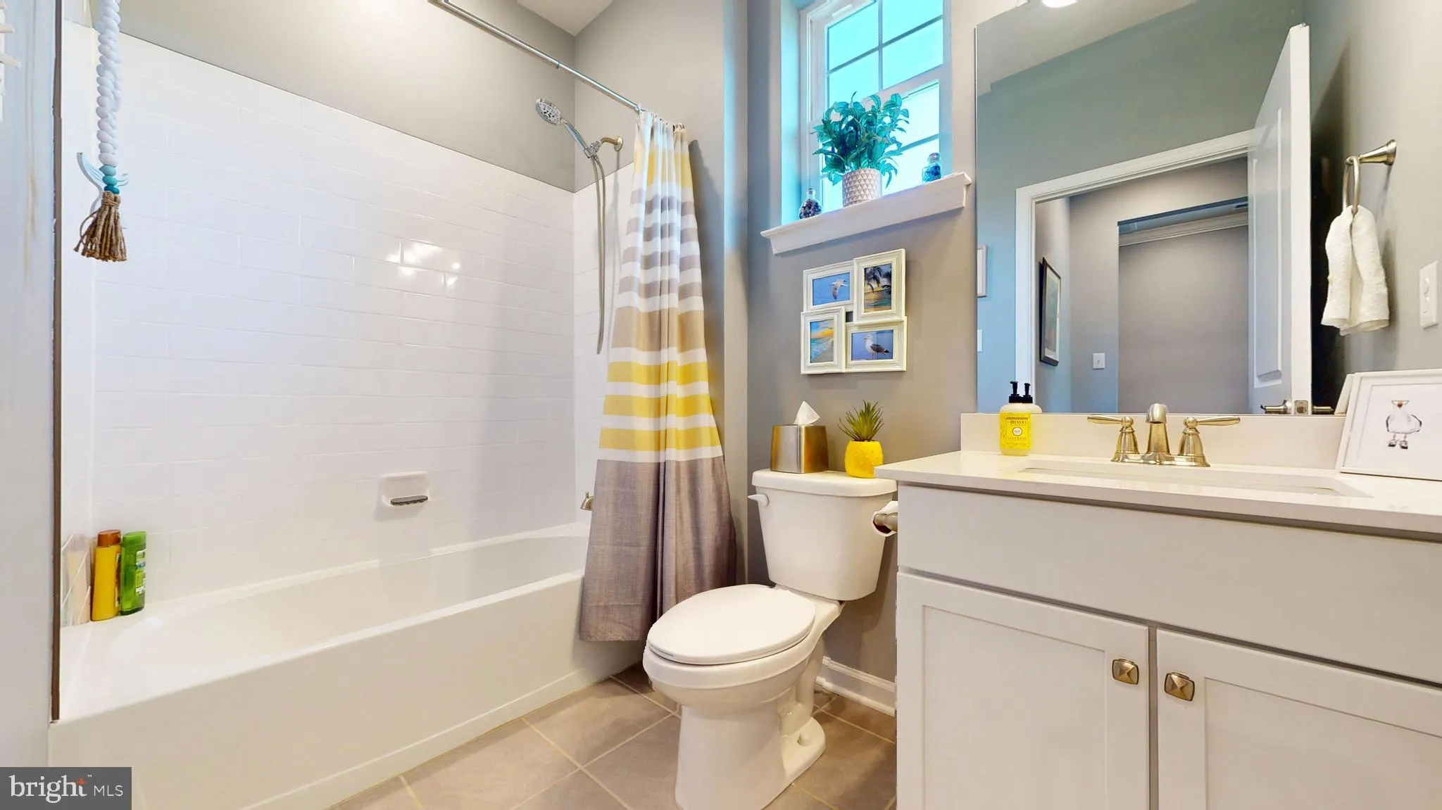 Egg Harbor Township, New Jersey 08234, United States, 3 Bedrooms Bedrooms, ,3 BathroomsBathrooms,Residential,Contingent,194972