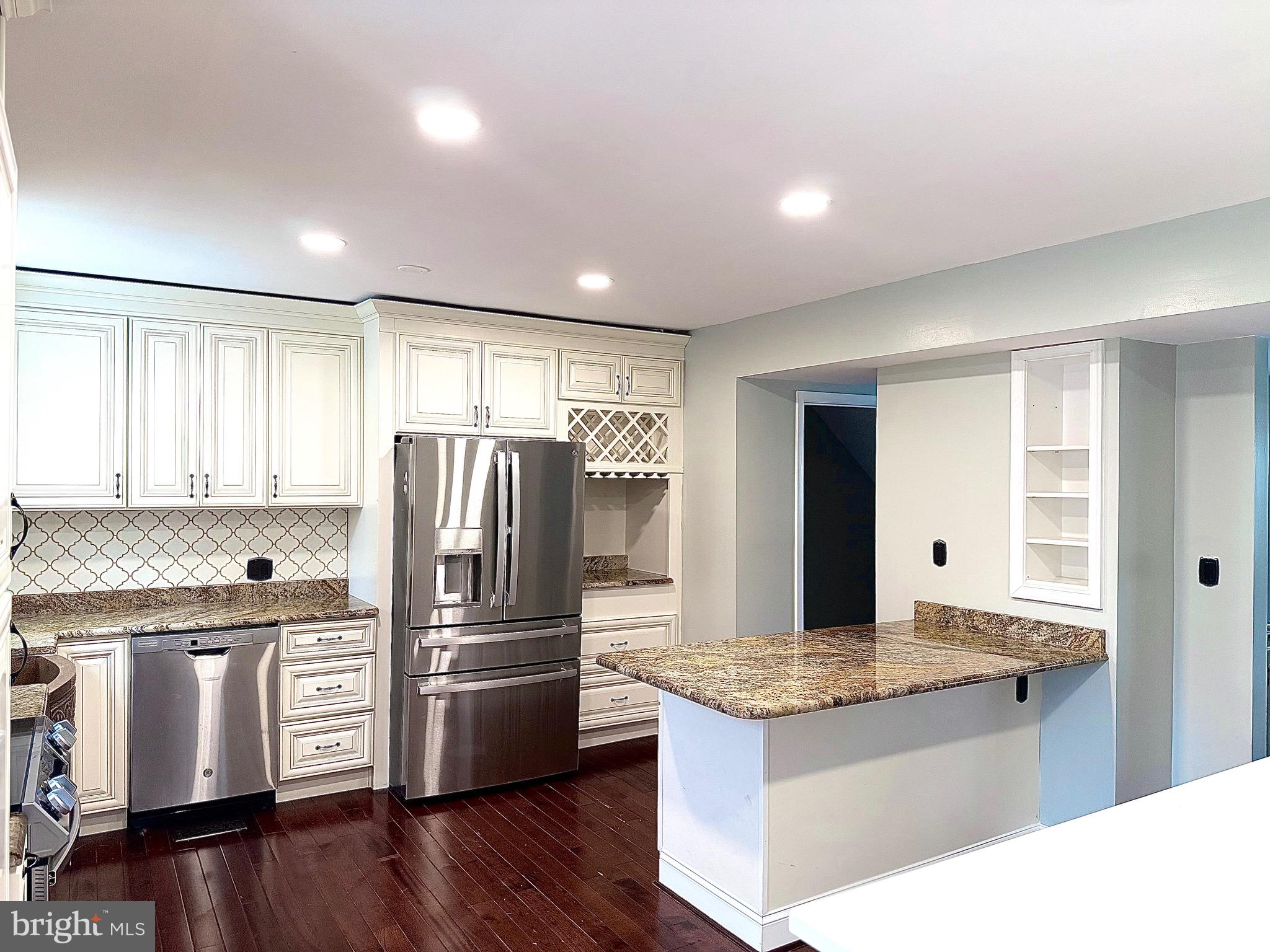 UPTON VILLAGE NORTH - Residential