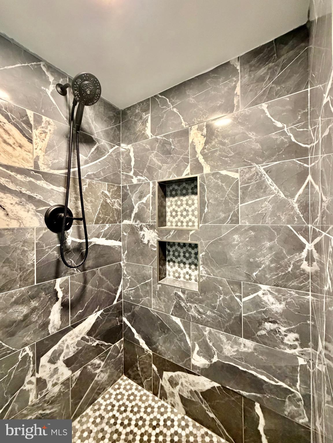 UPTON VILLAGE NORTH - Residential