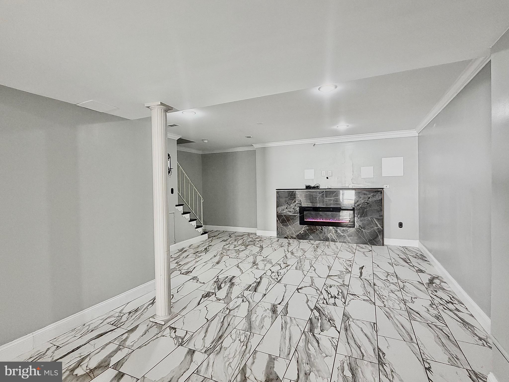 UPTON VILLAGE NORTH - Residential