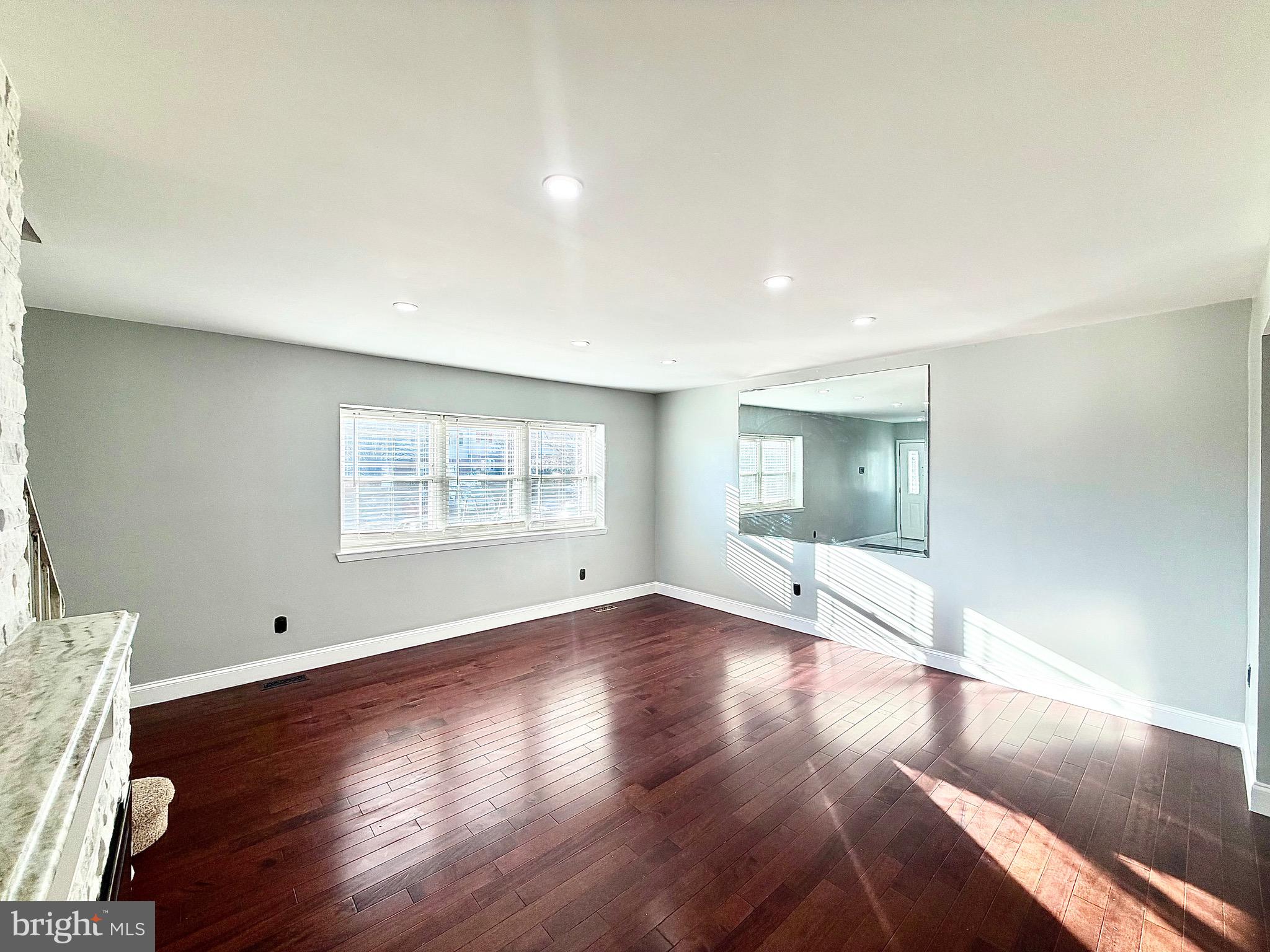 UPTON VILLAGE NORTH - Residential