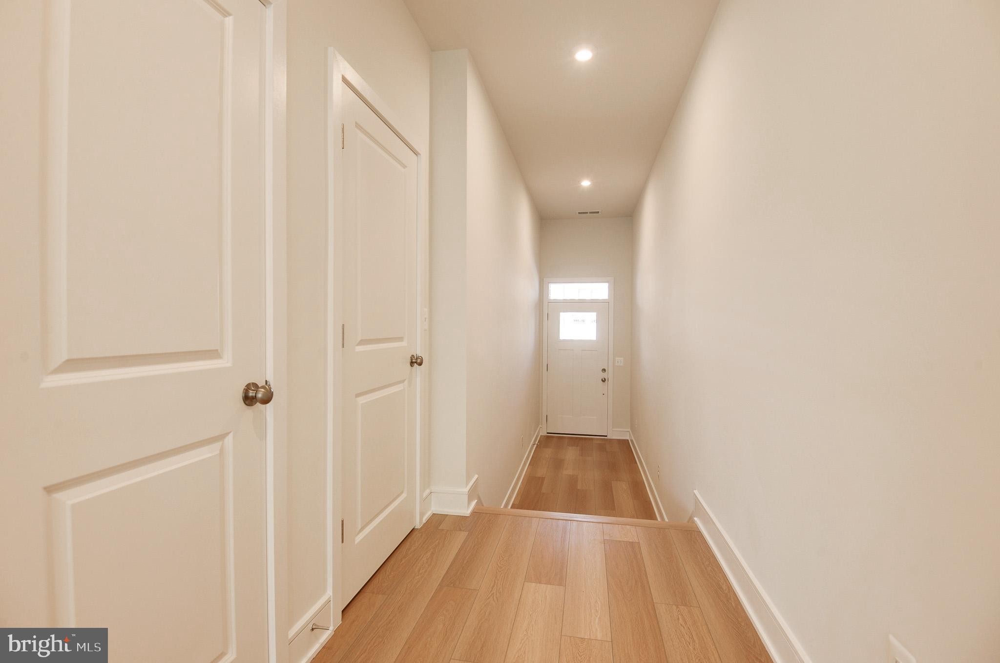 LAKE FREDERICK - Residential Lease