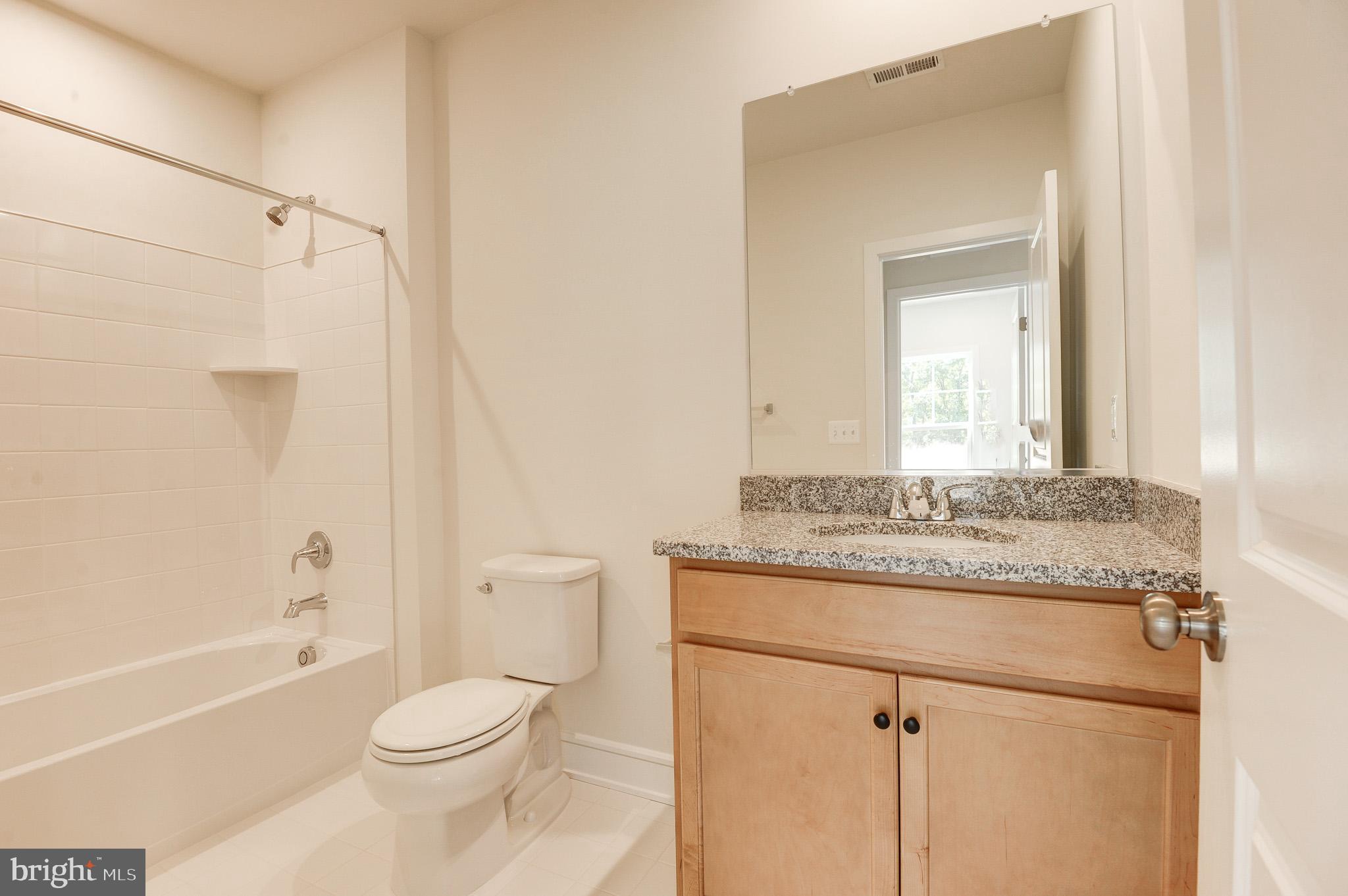 LAKE FREDERICK - Residential Lease