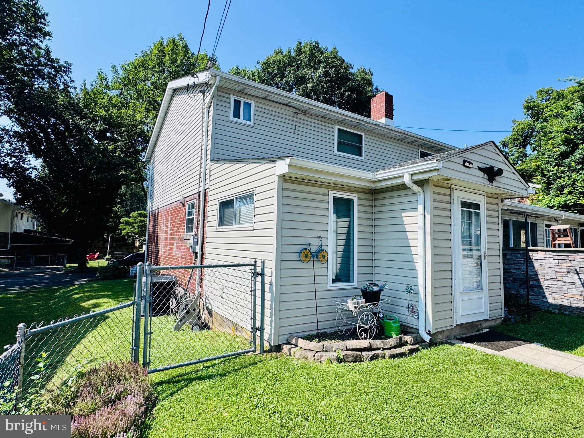 407 OLEY STREET