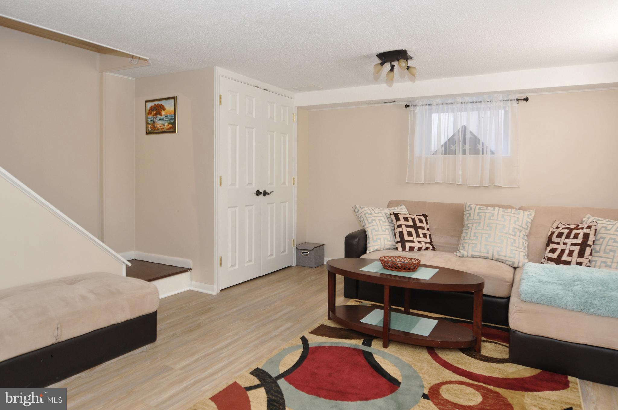 FAIRLINGTON ARBORS - Residential Lease