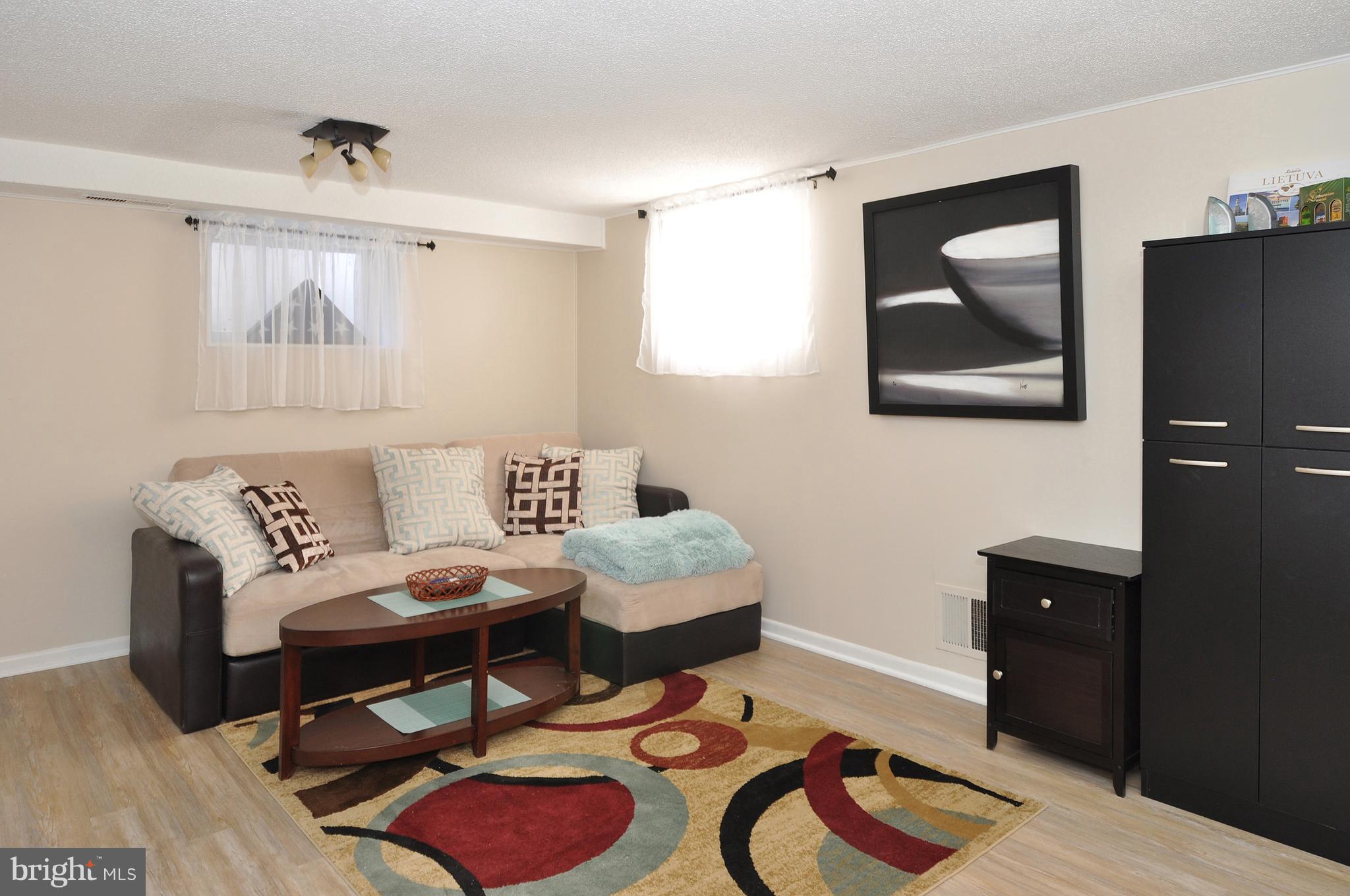 FAIRLINGTON ARBORS - Residential Lease