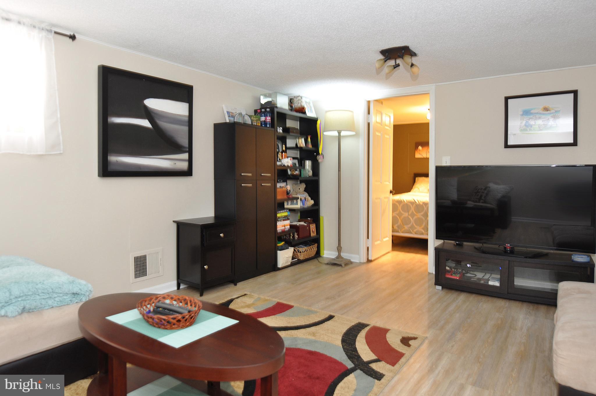 FAIRLINGTON ARBORS - Residential Lease