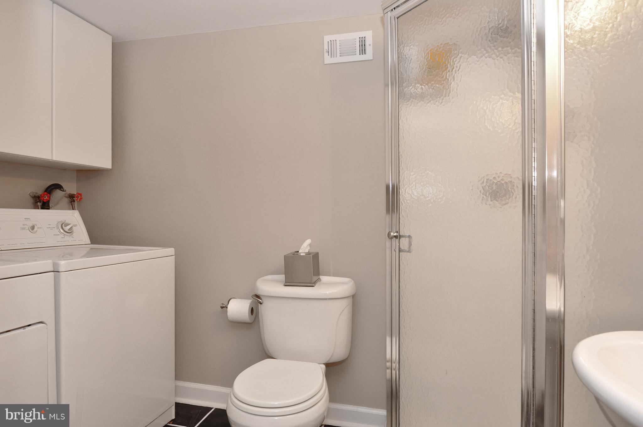 FAIRLINGTON ARBORS - Residential Lease