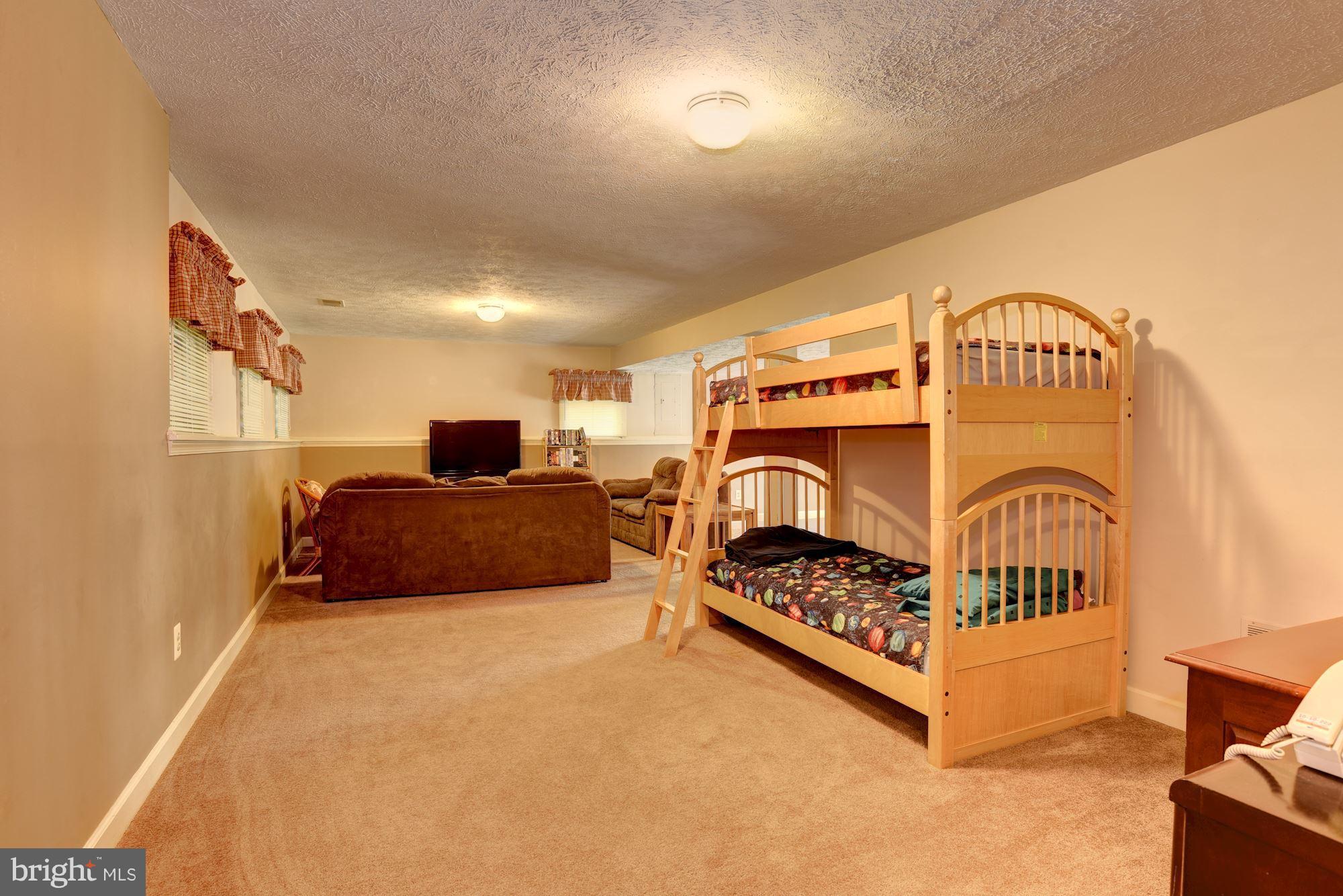 WESTPORT - Residential