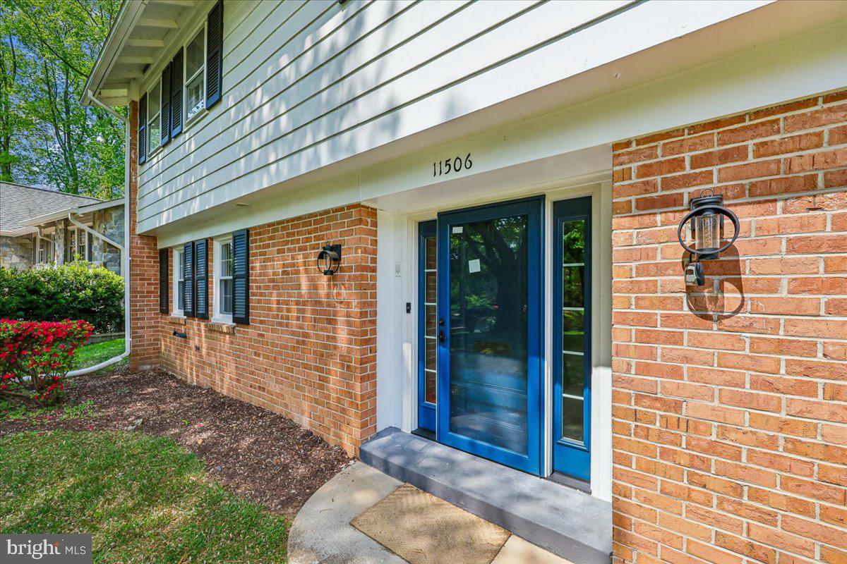 11506 STONEWOOD LANE