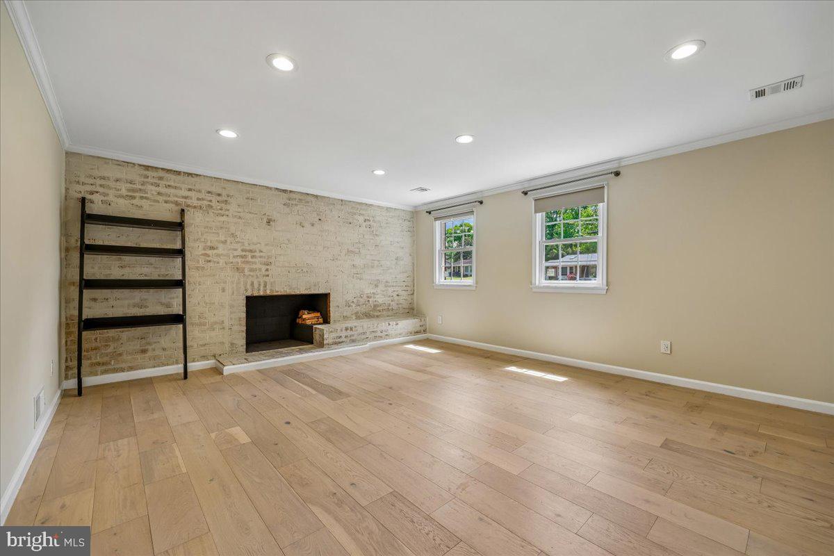 TILDEN WOODS - Residential