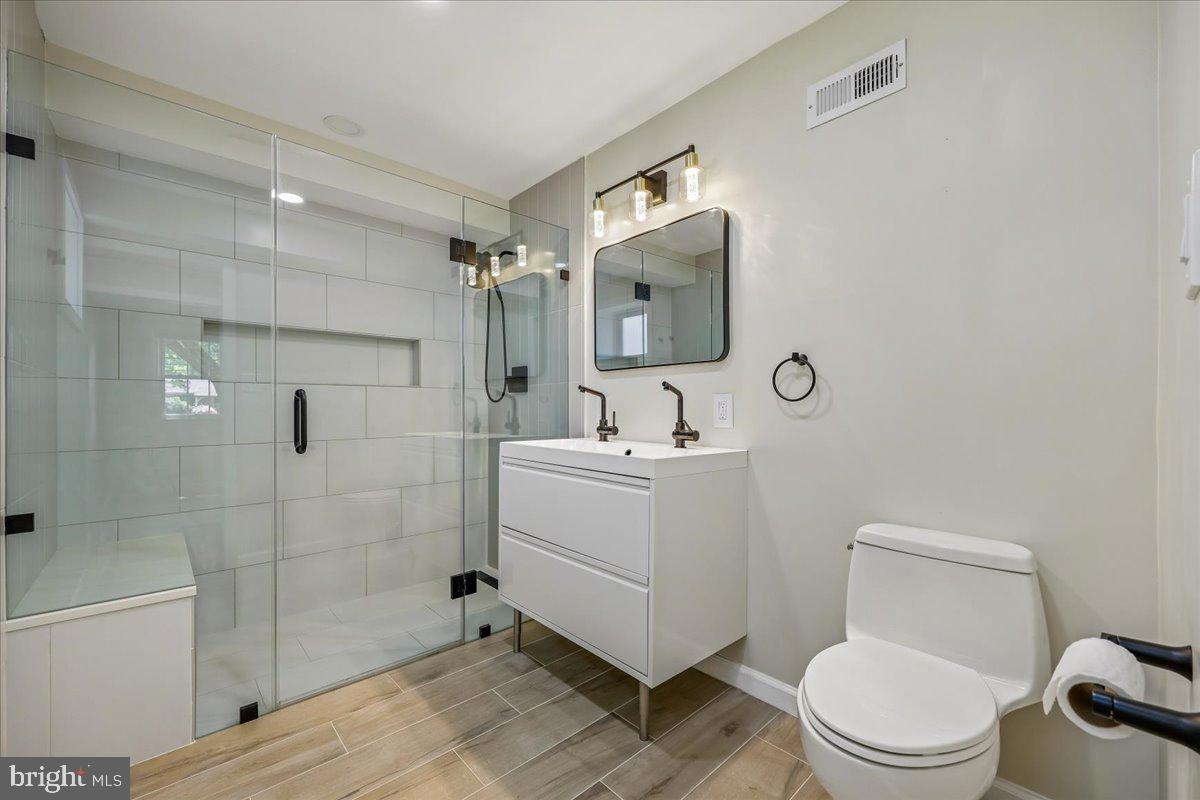 TILDEN WOODS - Residential