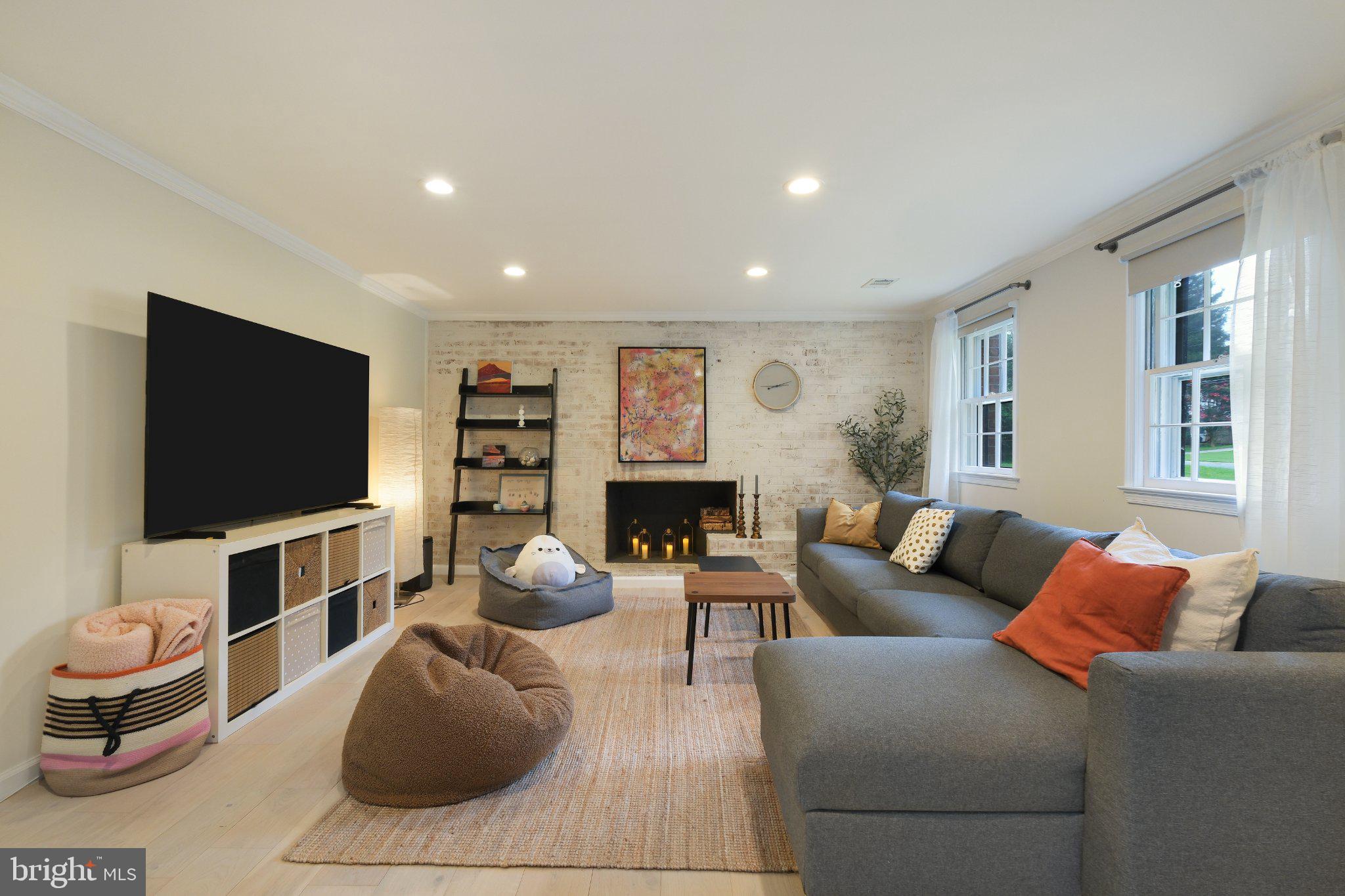 TILDEN WOODS - Residential