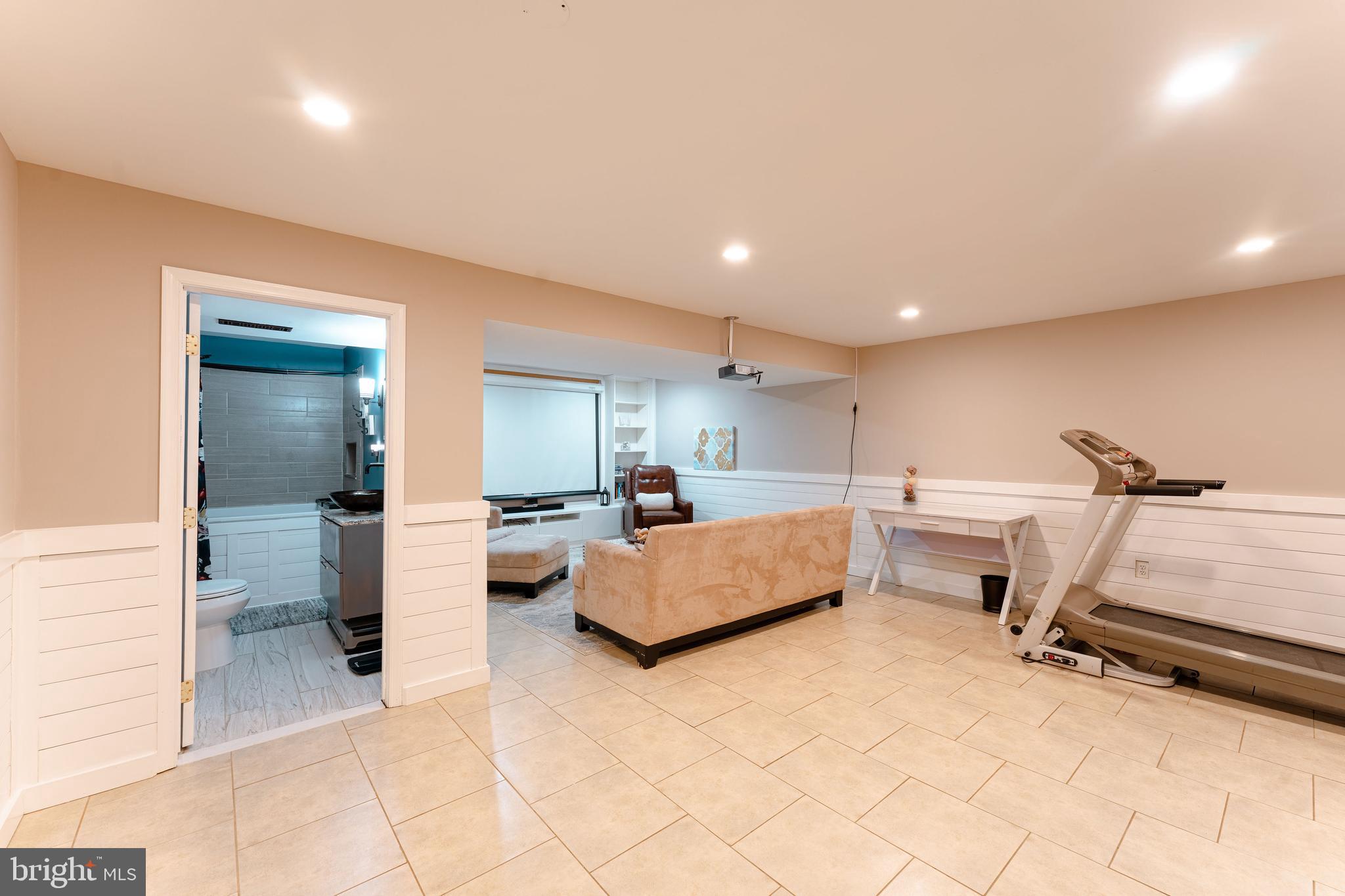 GLENN DALE HEIGHTS - Residential