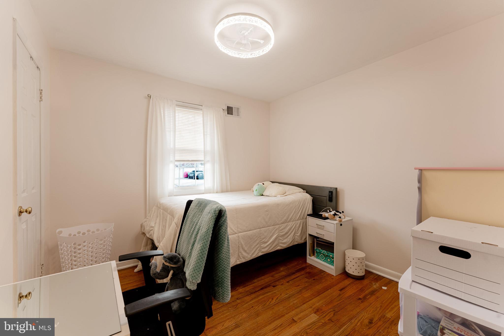 GLENN DALE HEIGHTS - Residential