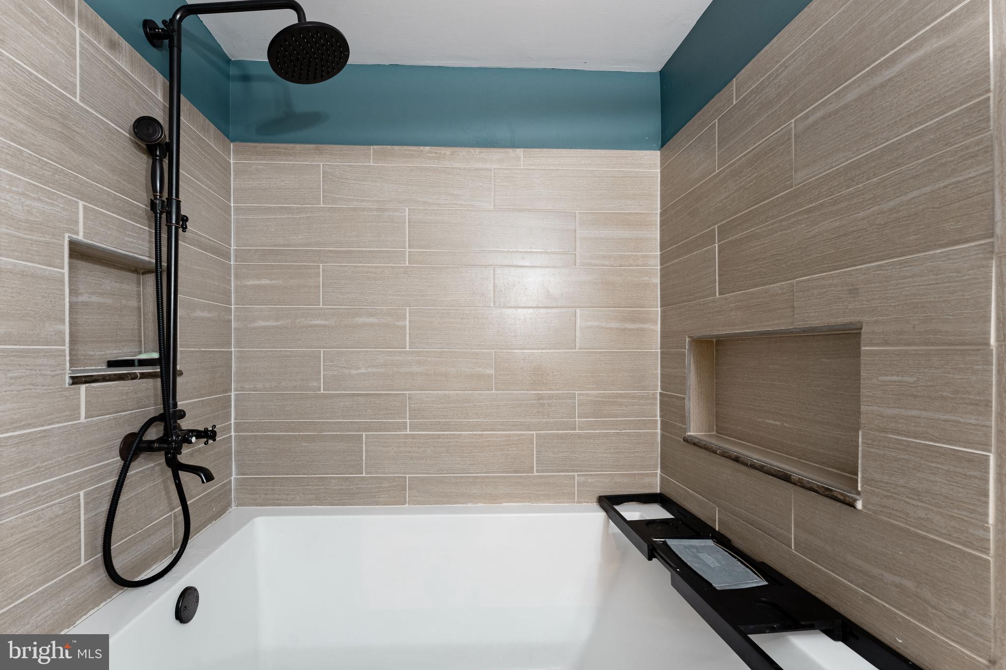 GLENN DALE HEIGHTS - Residential