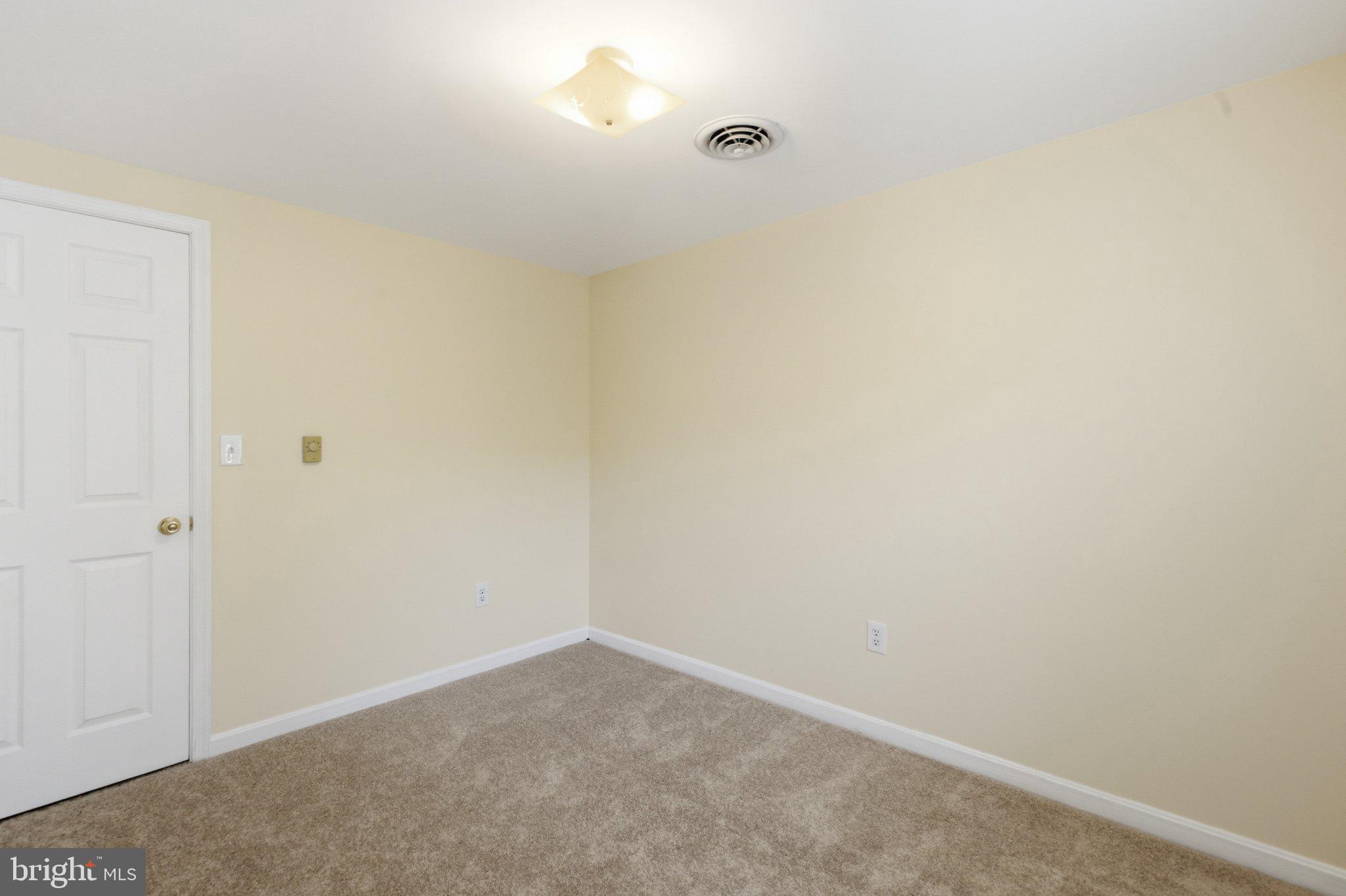 SUNDOWN MANOR - Residential