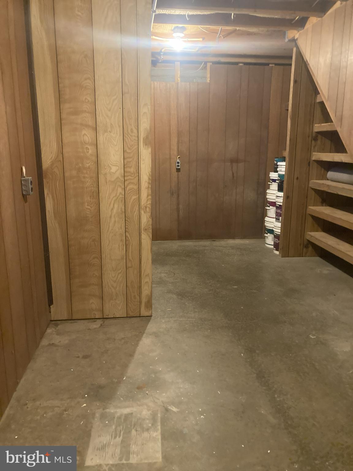 SUNDOWN MANOR - Residential