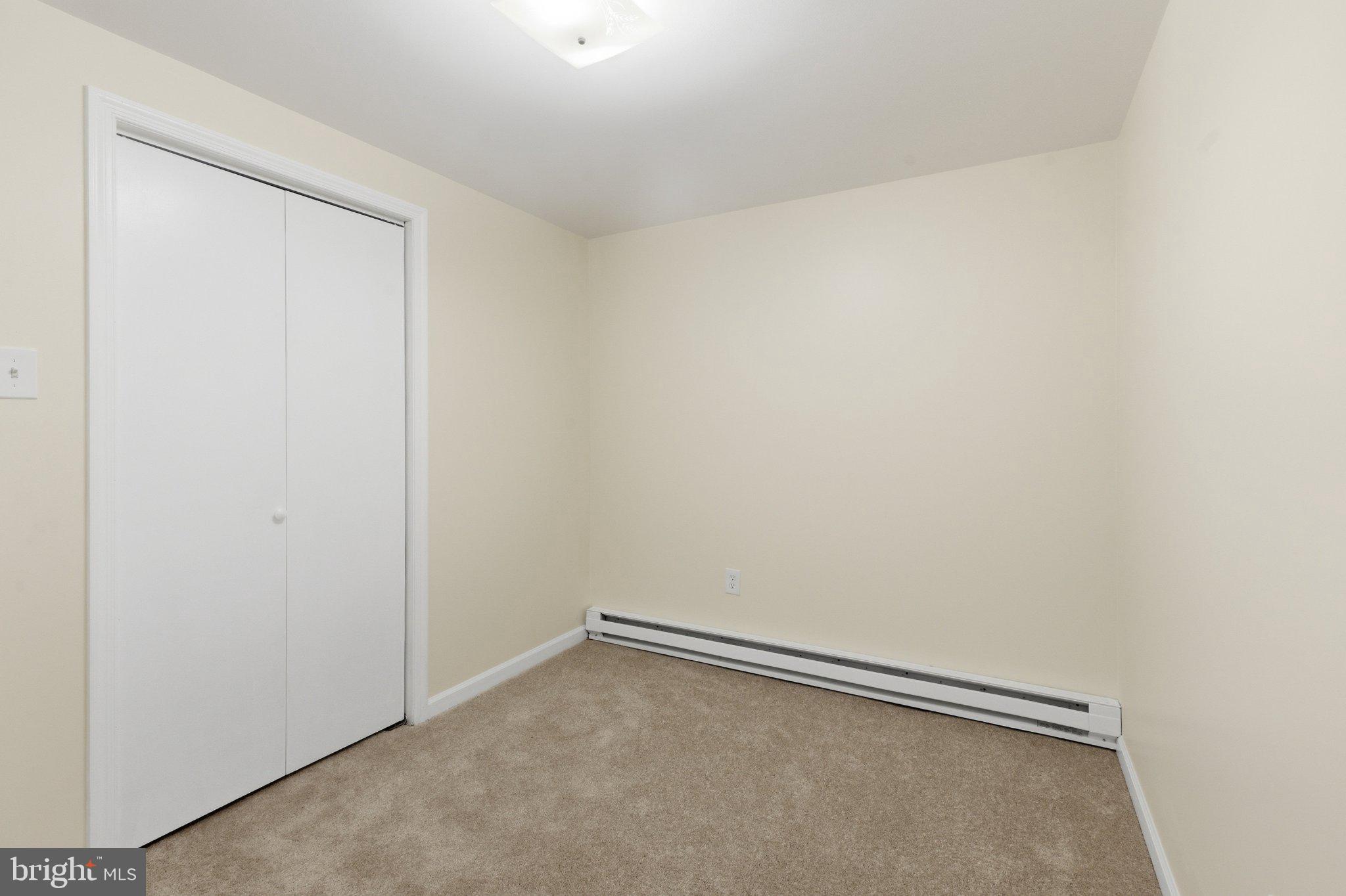 SUNDOWN MANOR - Residential