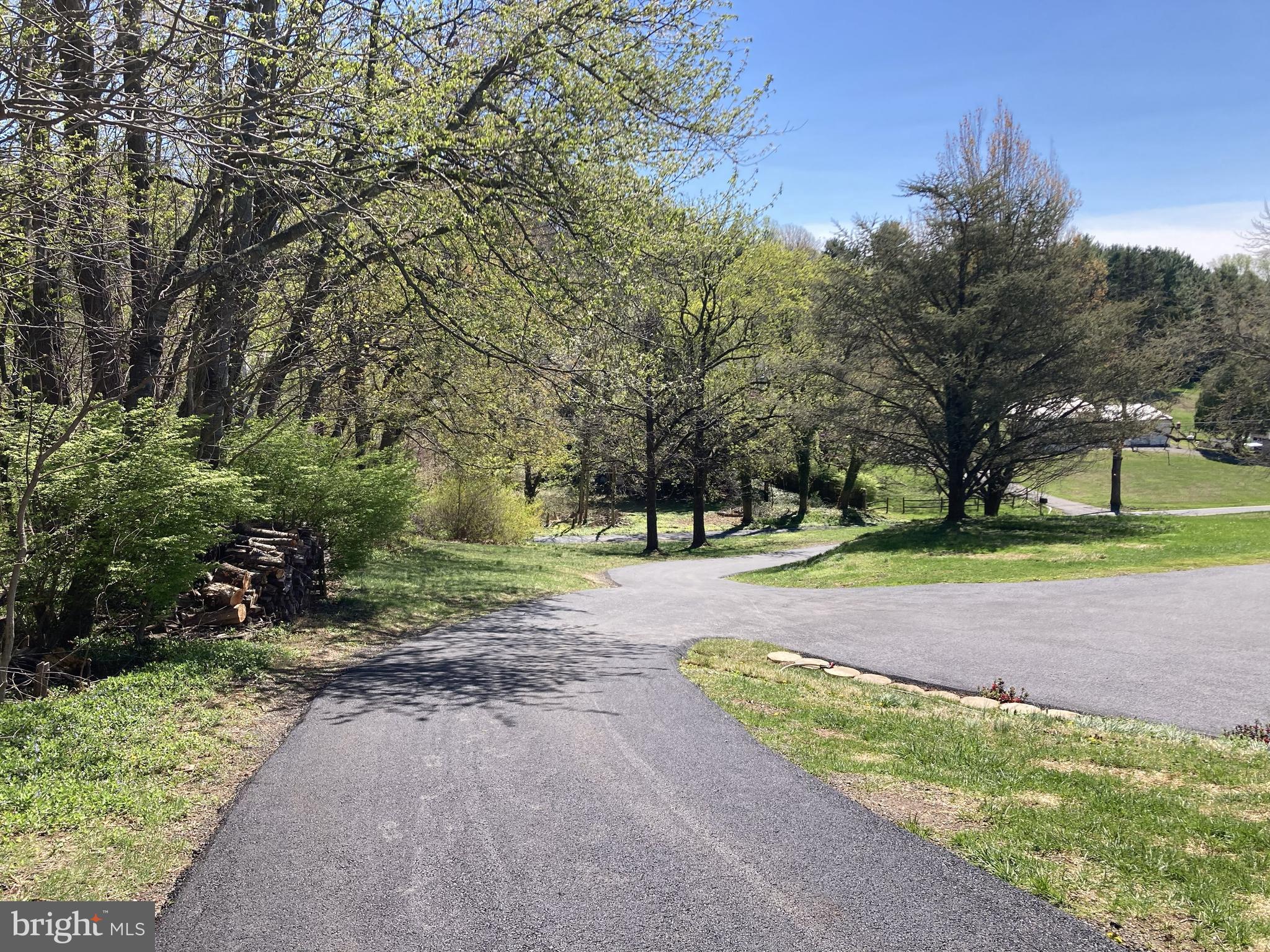 SUNDOWN MANOR - Residential