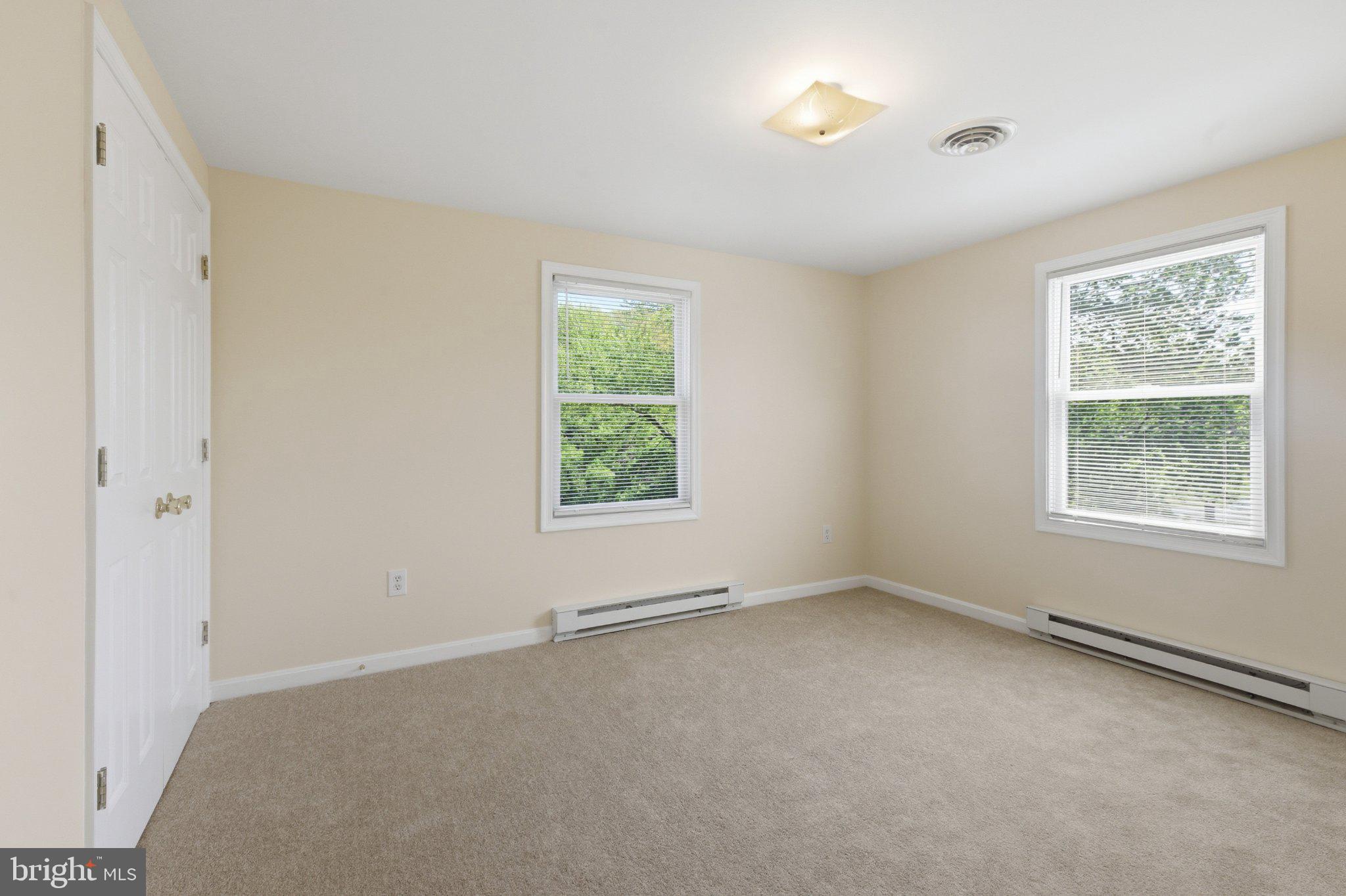 SUNDOWN MANOR - Residential