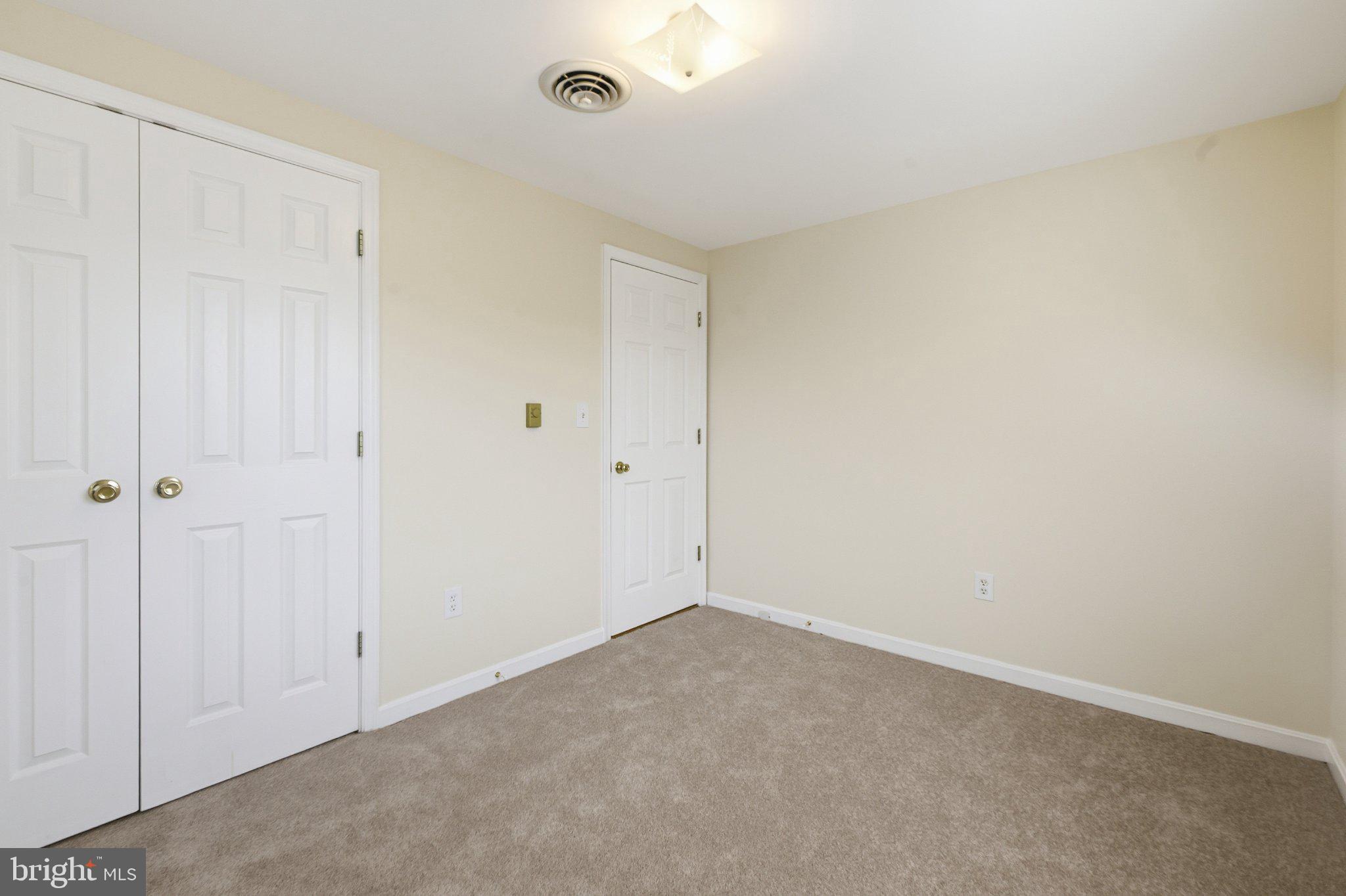 SUNDOWN MANOR - Residential