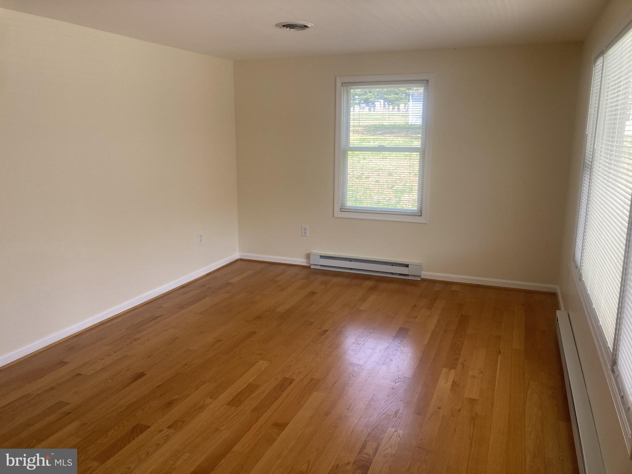 SUNDOWN MANOR - Residential