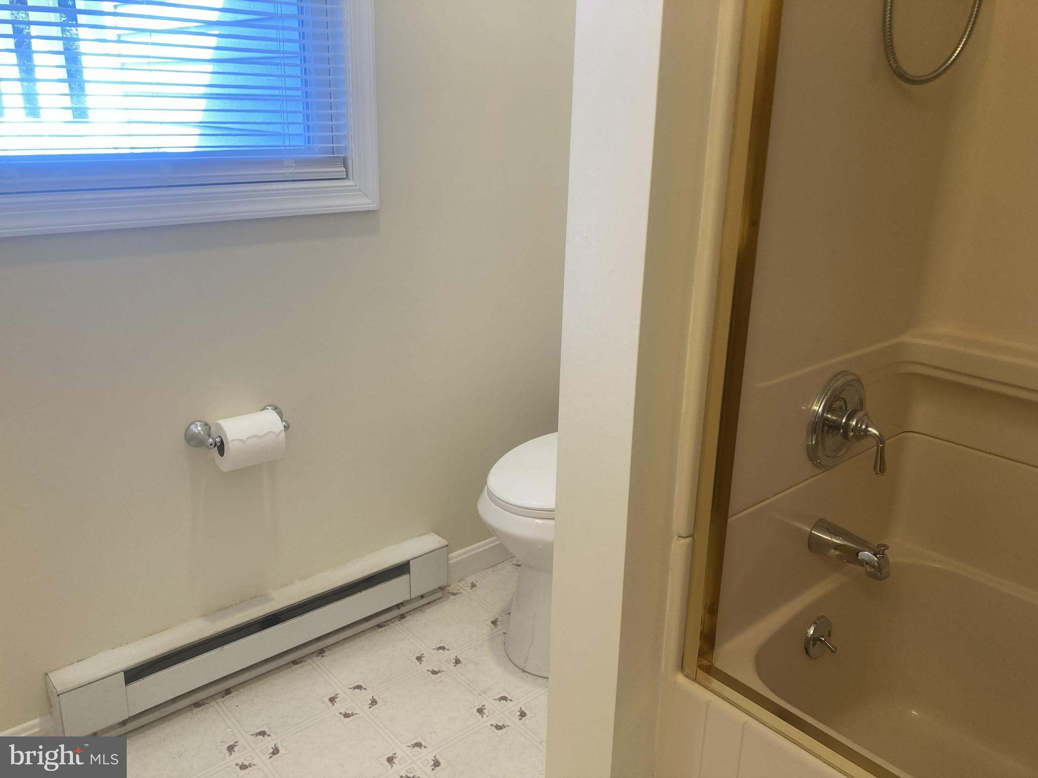 SUNDOWN MANOR - Residential