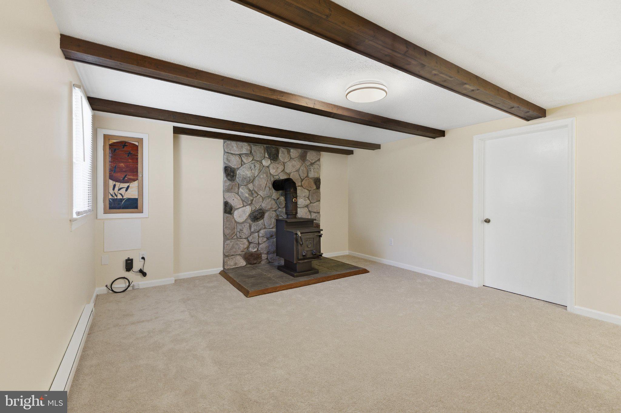 SUNDOWN MANOR - Residential