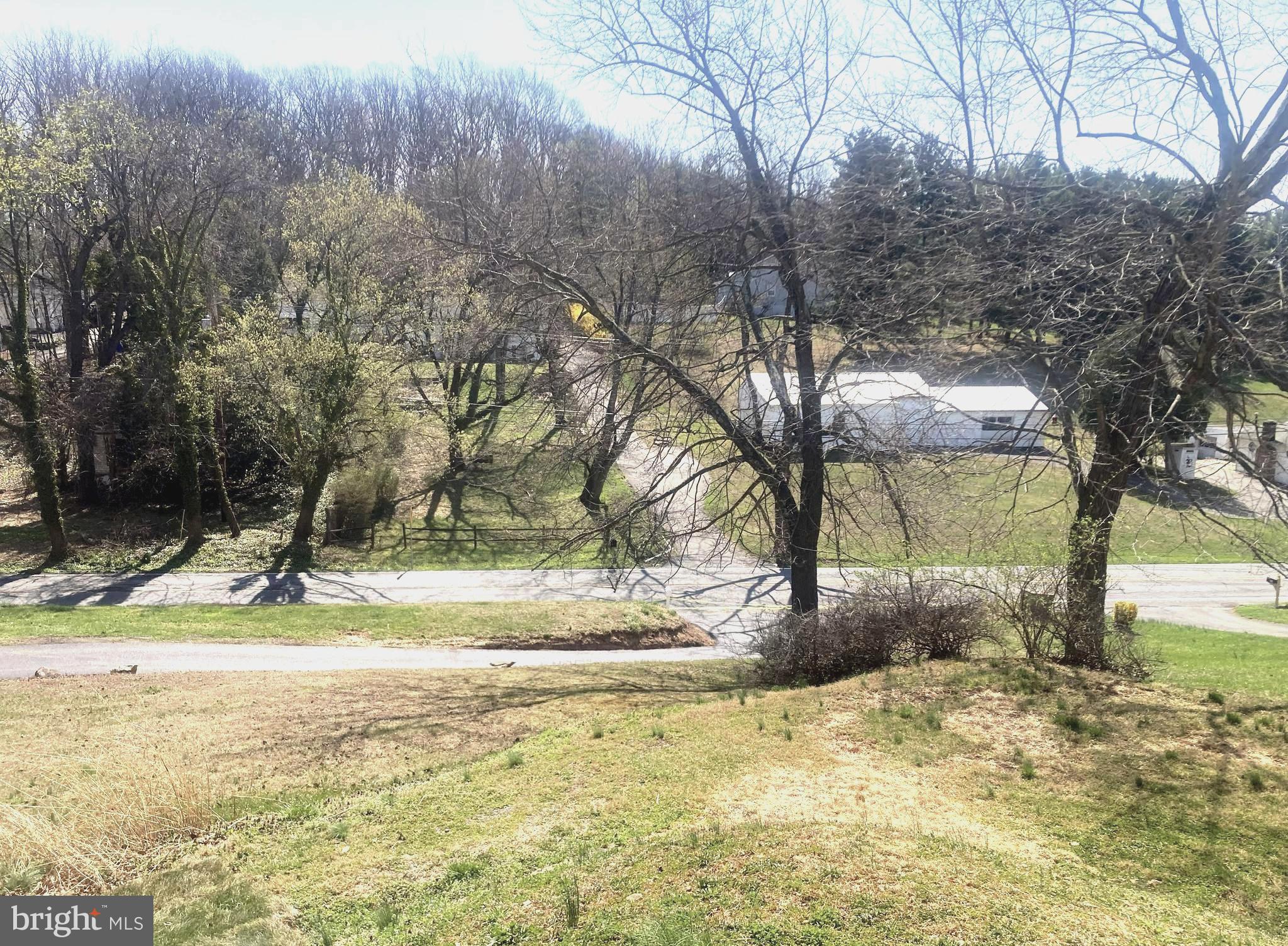 SUNDOWN MANOR - Residential