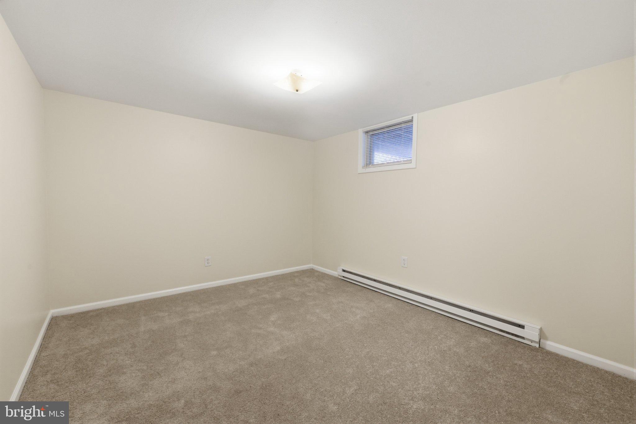 SUNDOWN MANOR - Residential