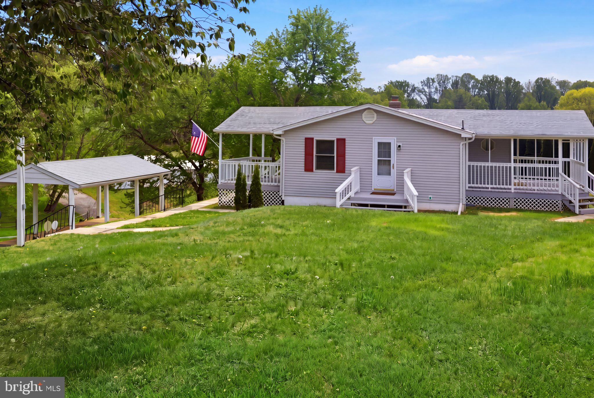 SUNDOWN MANOR - Residential