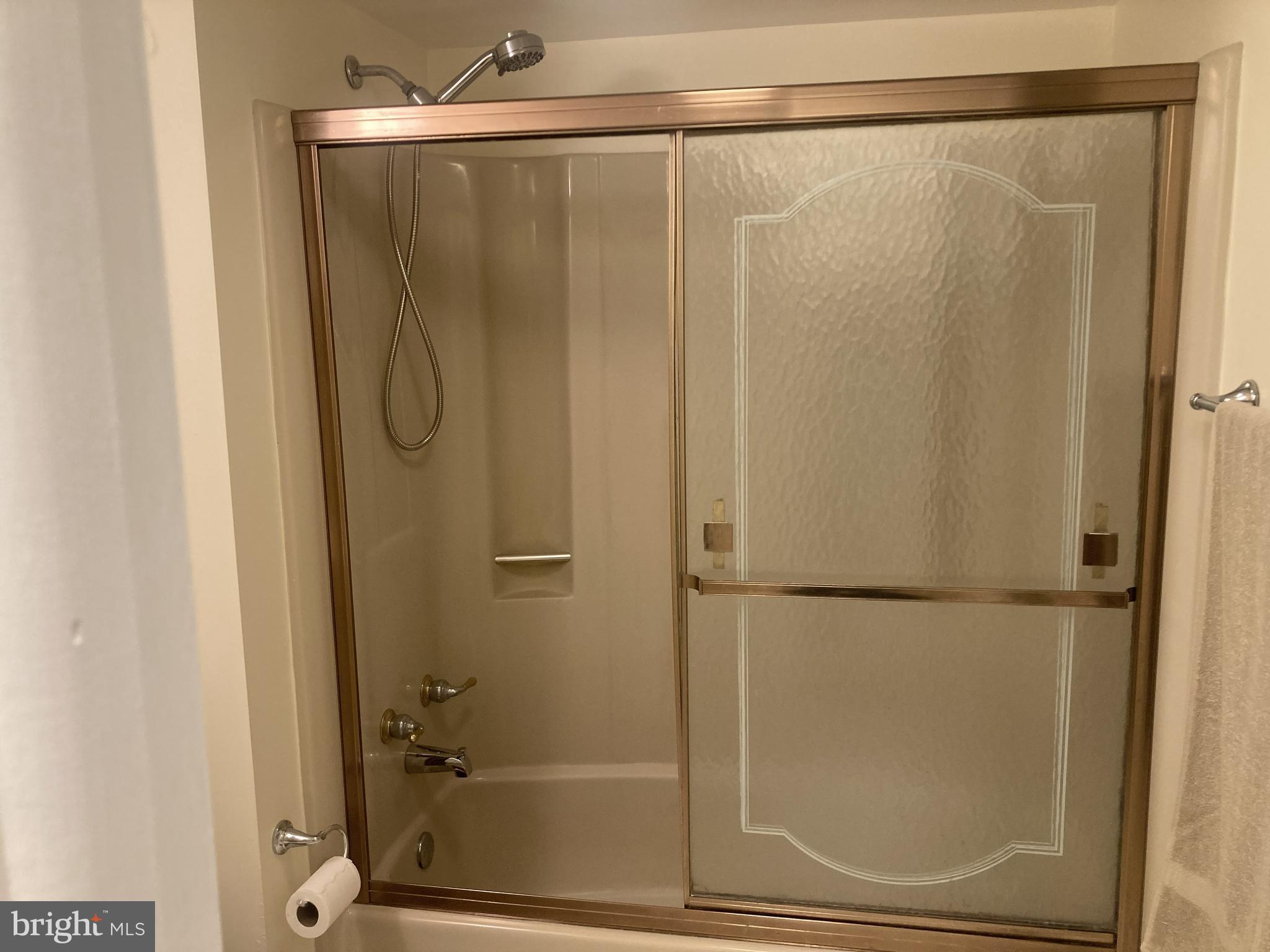 SUNDOWN MANOR - Residential