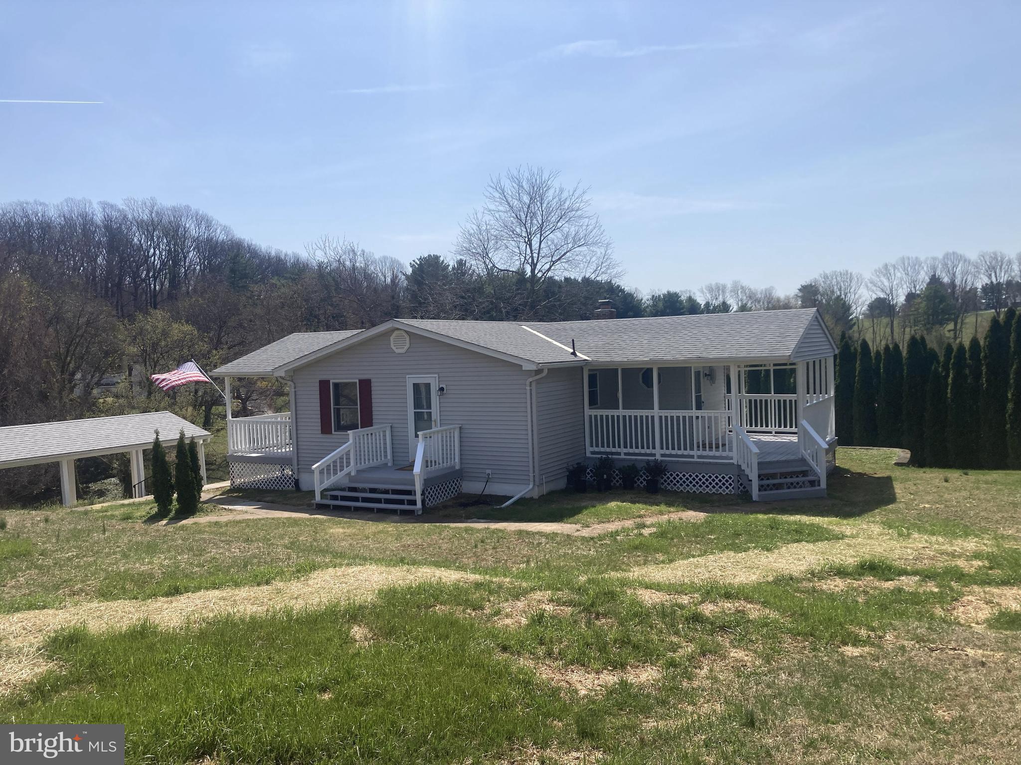 SUNDOWN MANOR - Residential