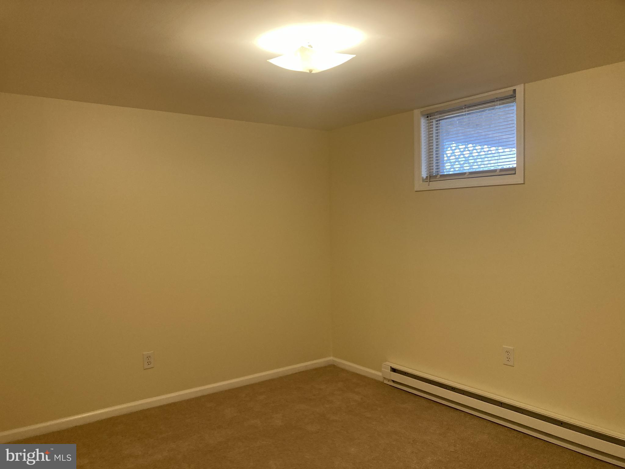 SUNDOWN MANOR - Residential