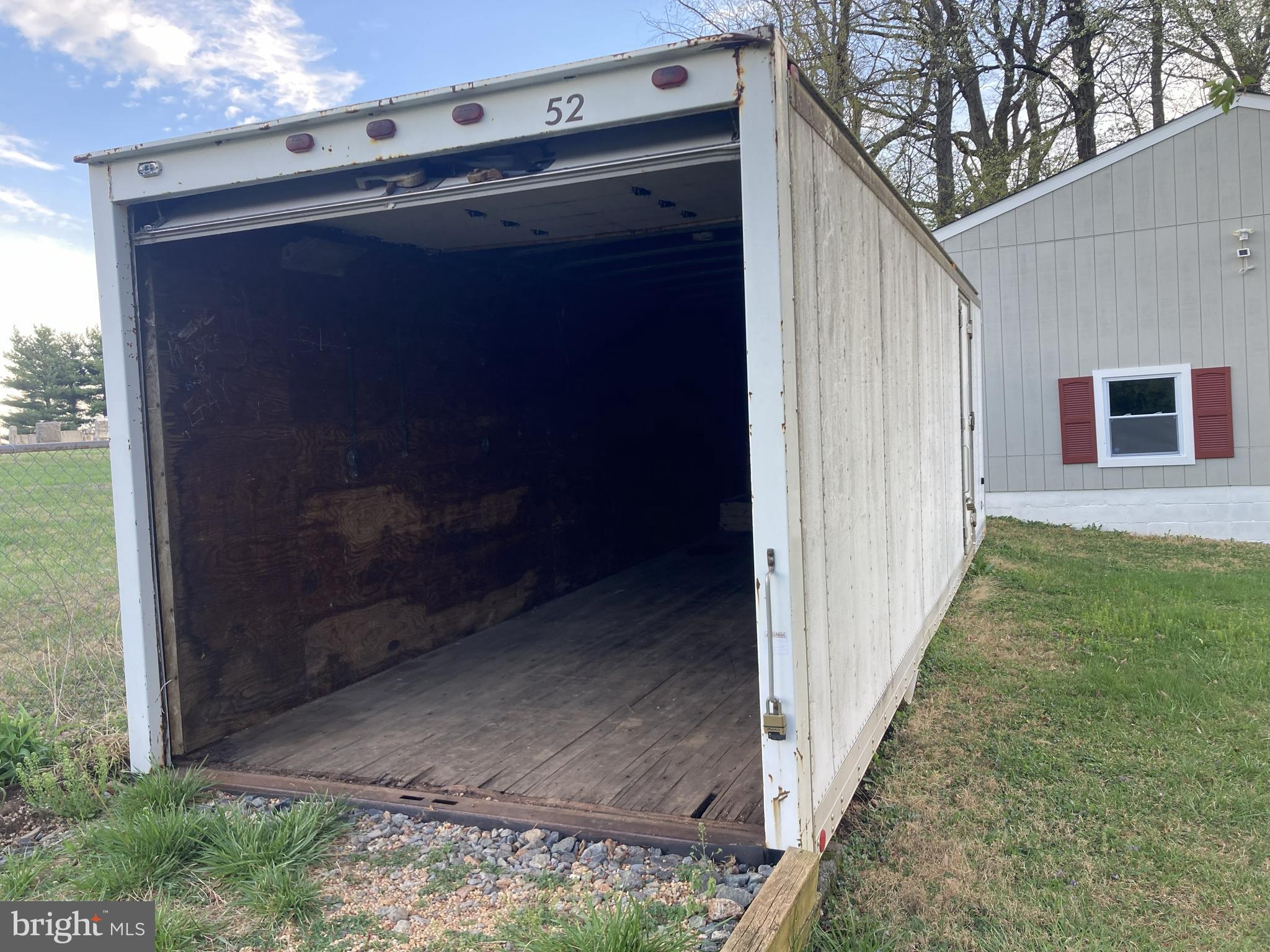 SUNDOWN MANOR - Residential