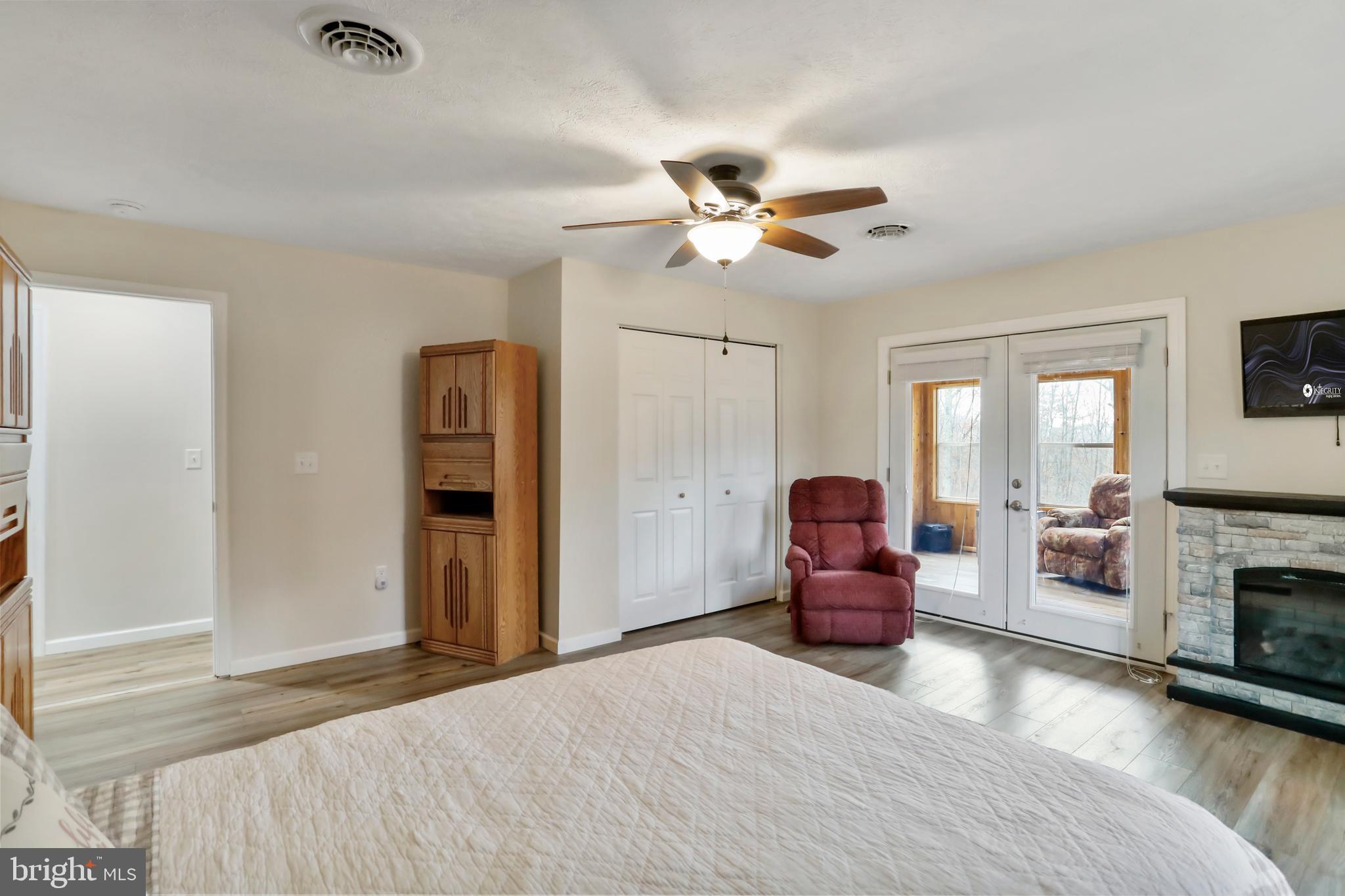 RIVER VIEW - Residential