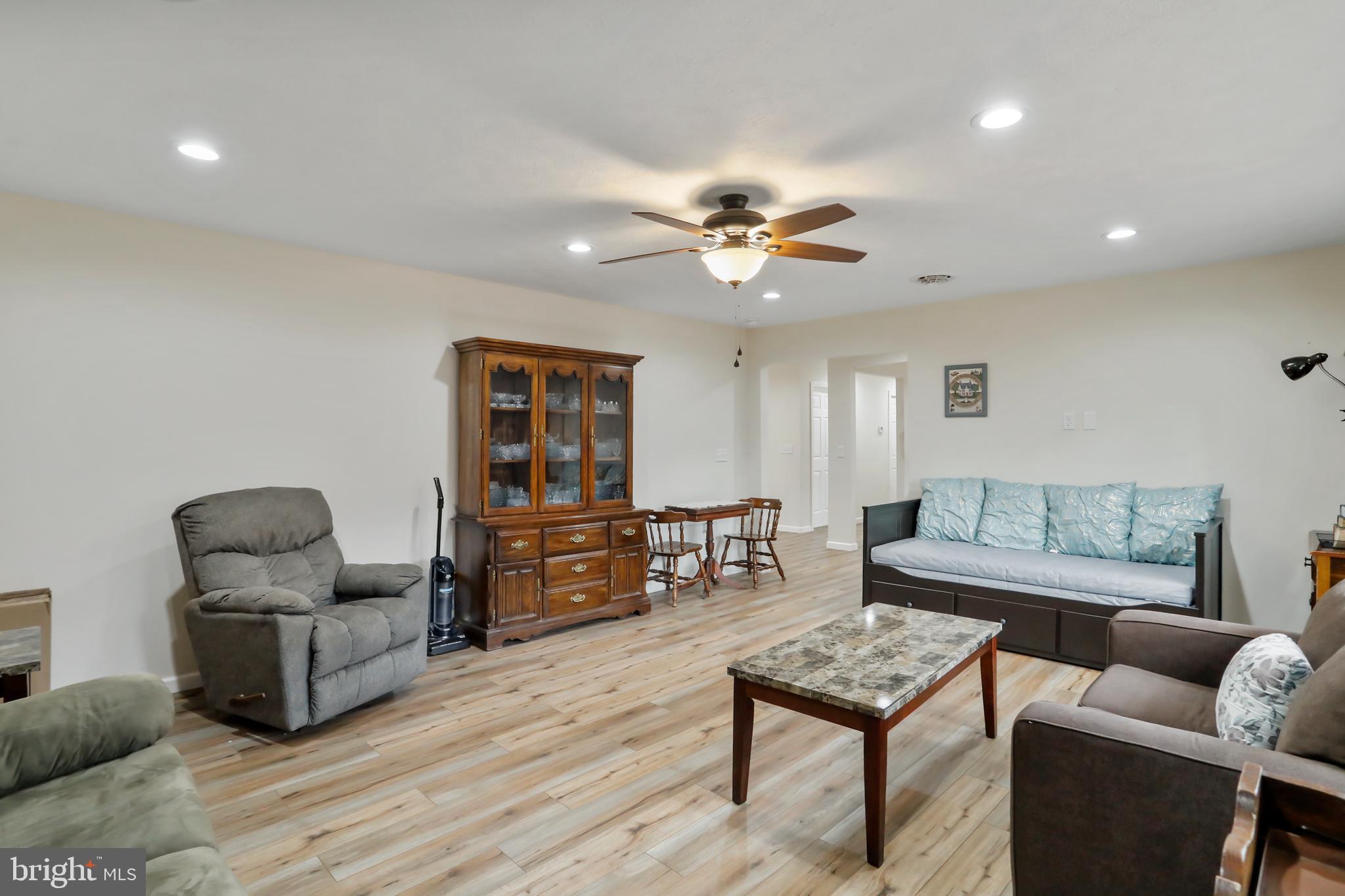 RIVER VIEW - Residential